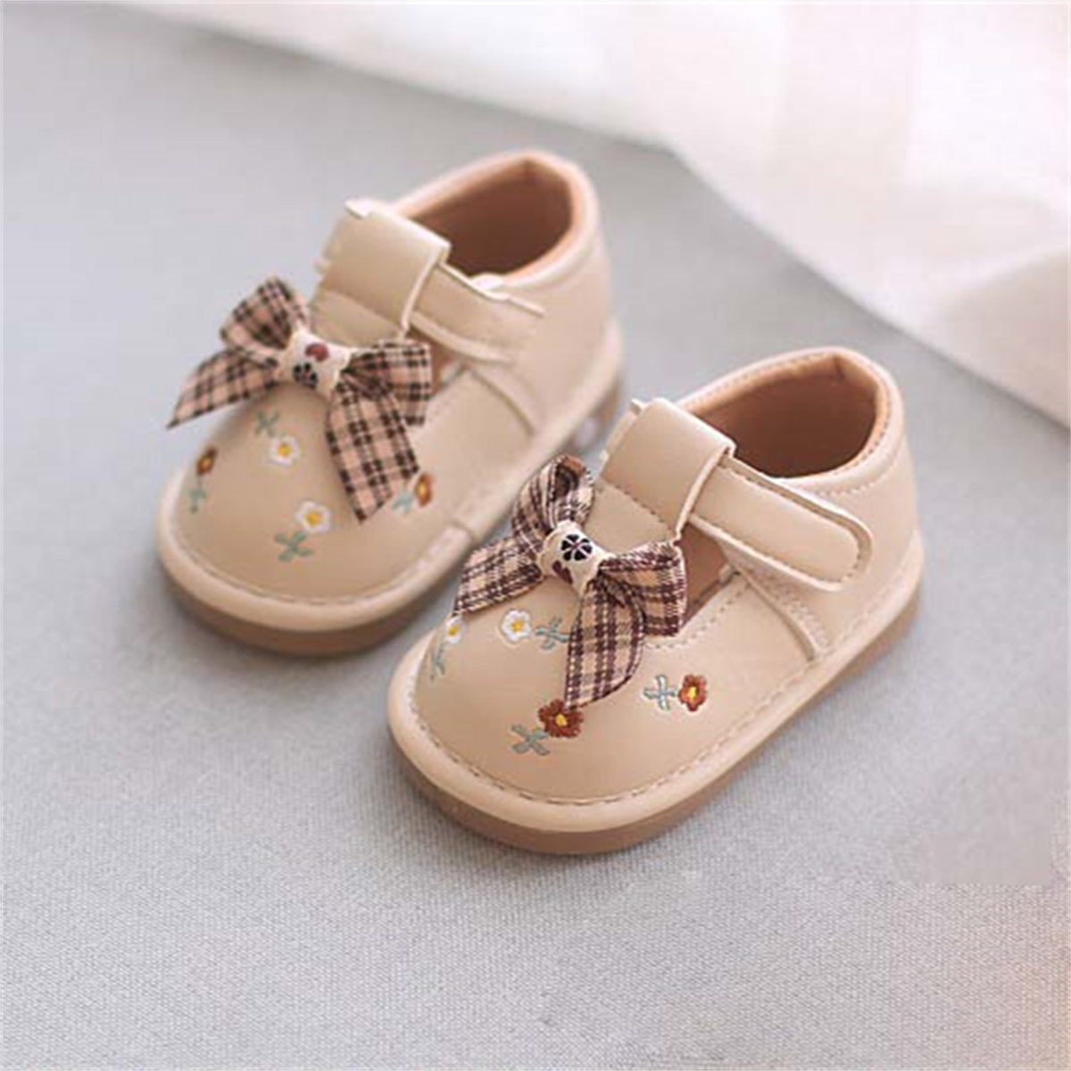 Baby Girls Cute Embroidered Bowknot Soft Sole Velcro Leather Shoes