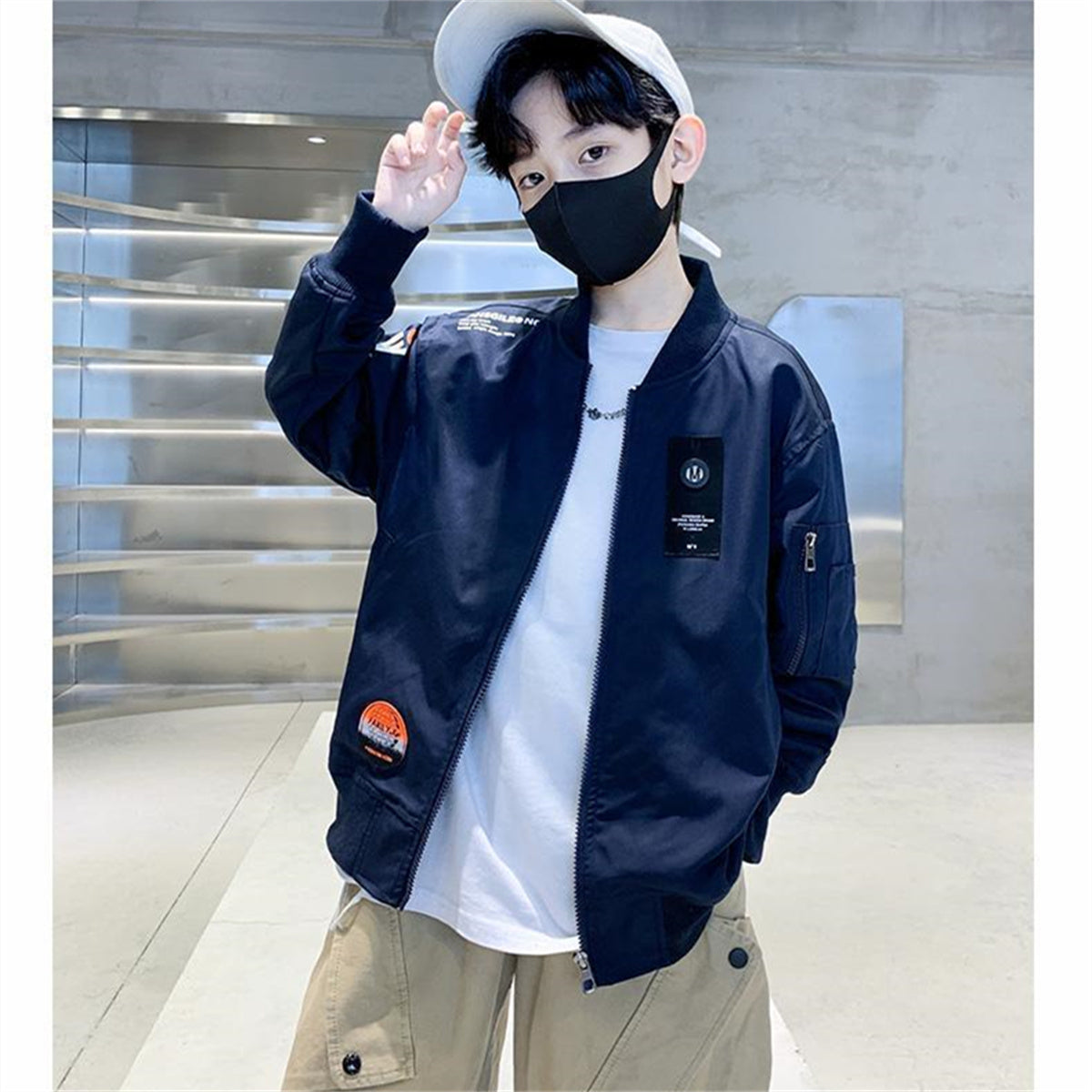 Middle and large boys sports fashion style cartoon embroidered pattern casual jacket