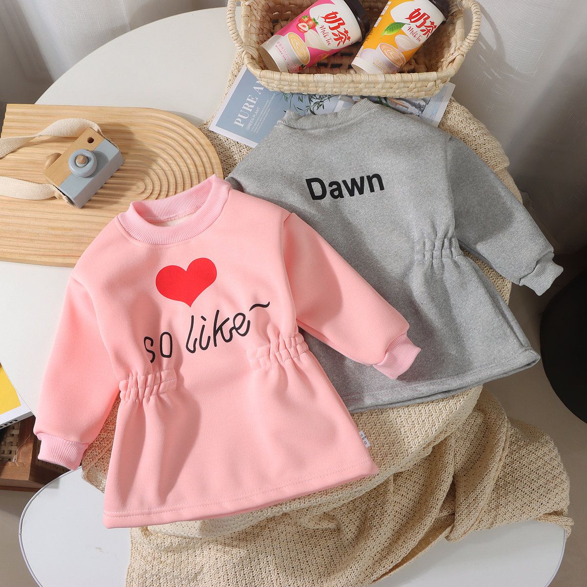 Girls Spring and Autumn Dress Plus Velvet Children Sweater Dress Girls Long Sleeve Mid-Length Children's Dress Girl Baby