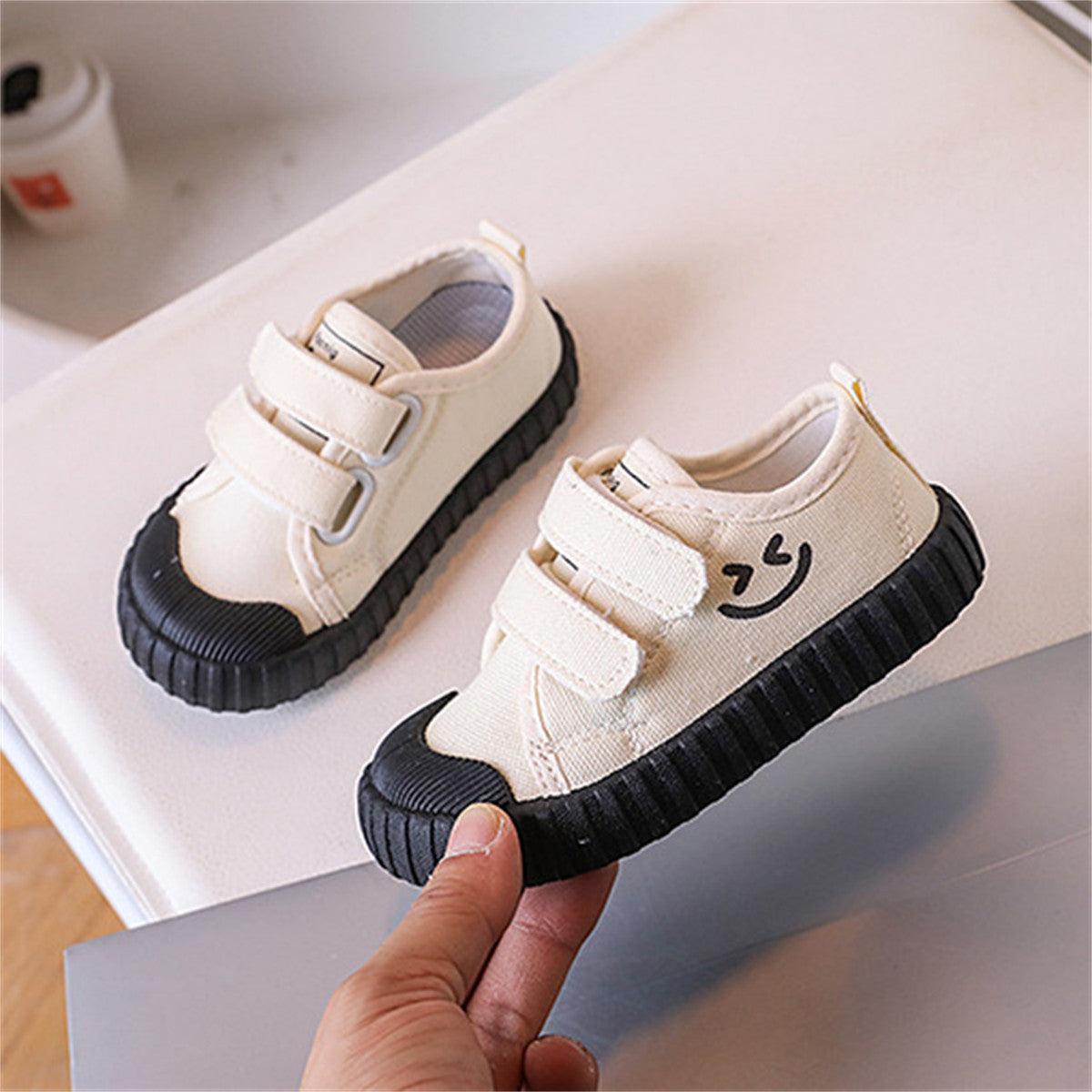 Children's colorful sole smiley face canvas shoes