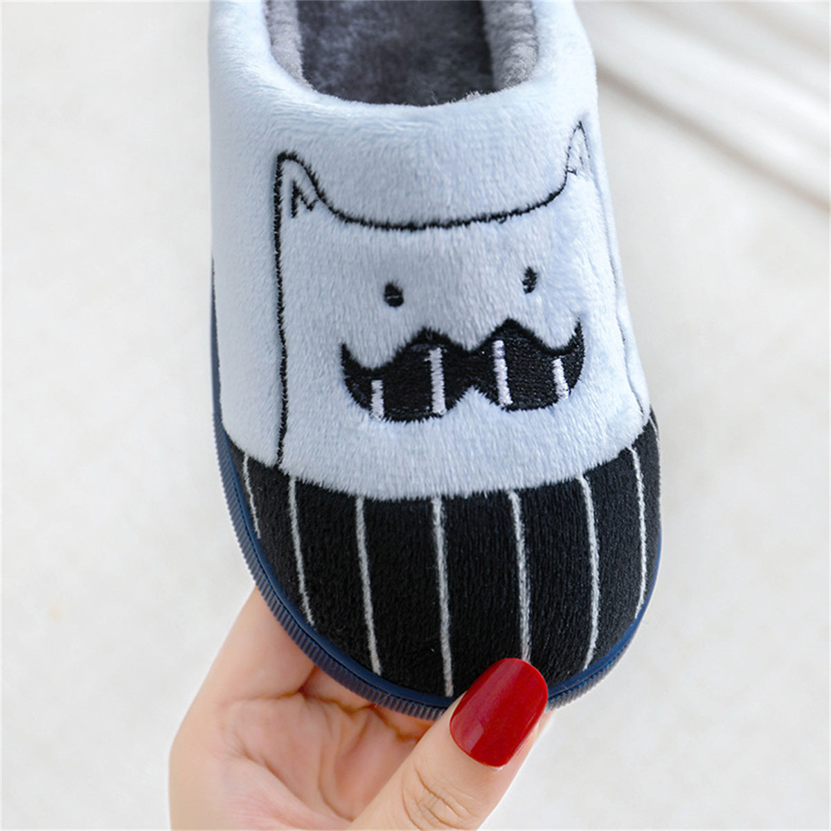 Cartoon pattern velvet room heel non-slip cotton slippers for boys