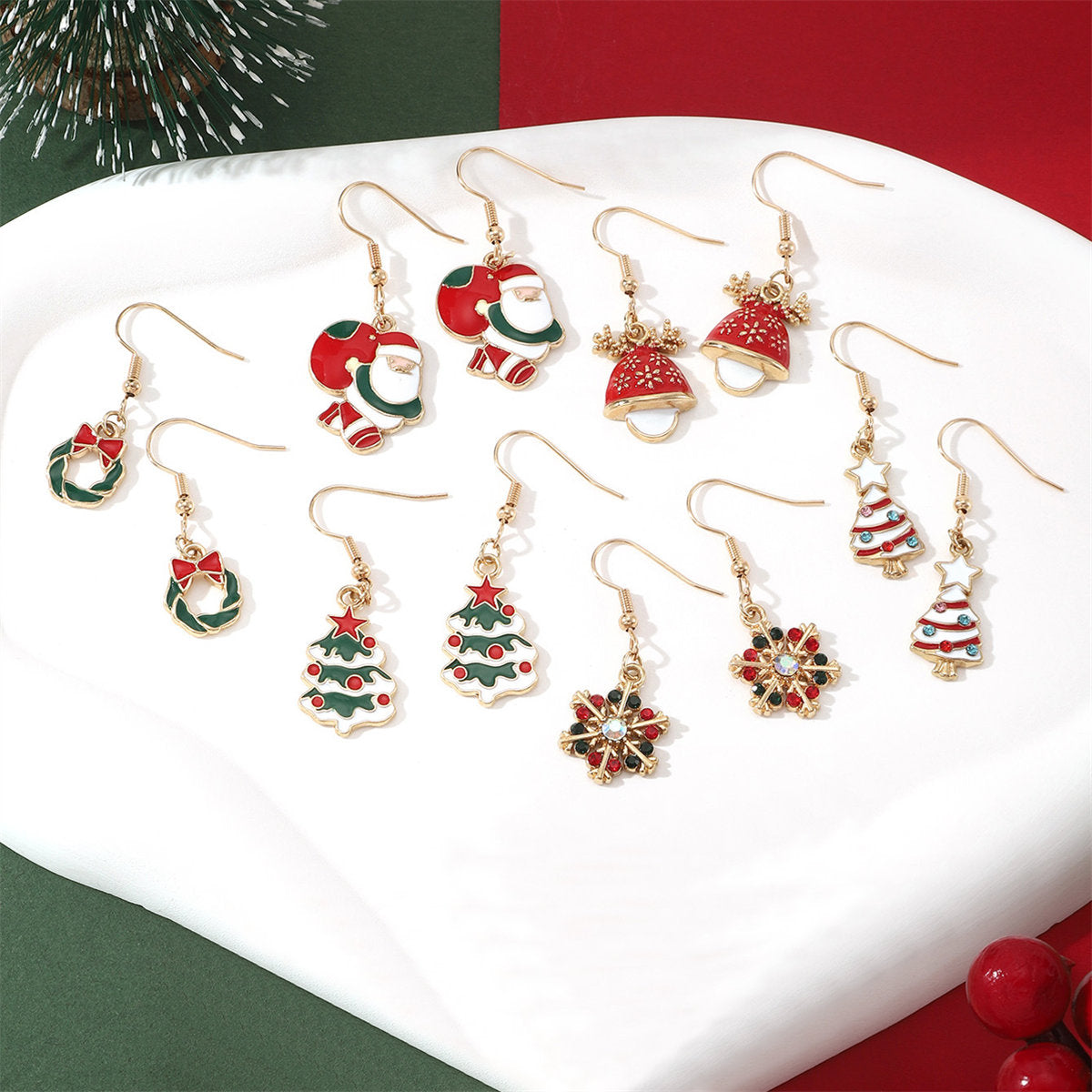 Women's 6-Pair Christmas Snowflake Pine Tree Cartoon Oil Drop Old Man Christmas Party Earrings