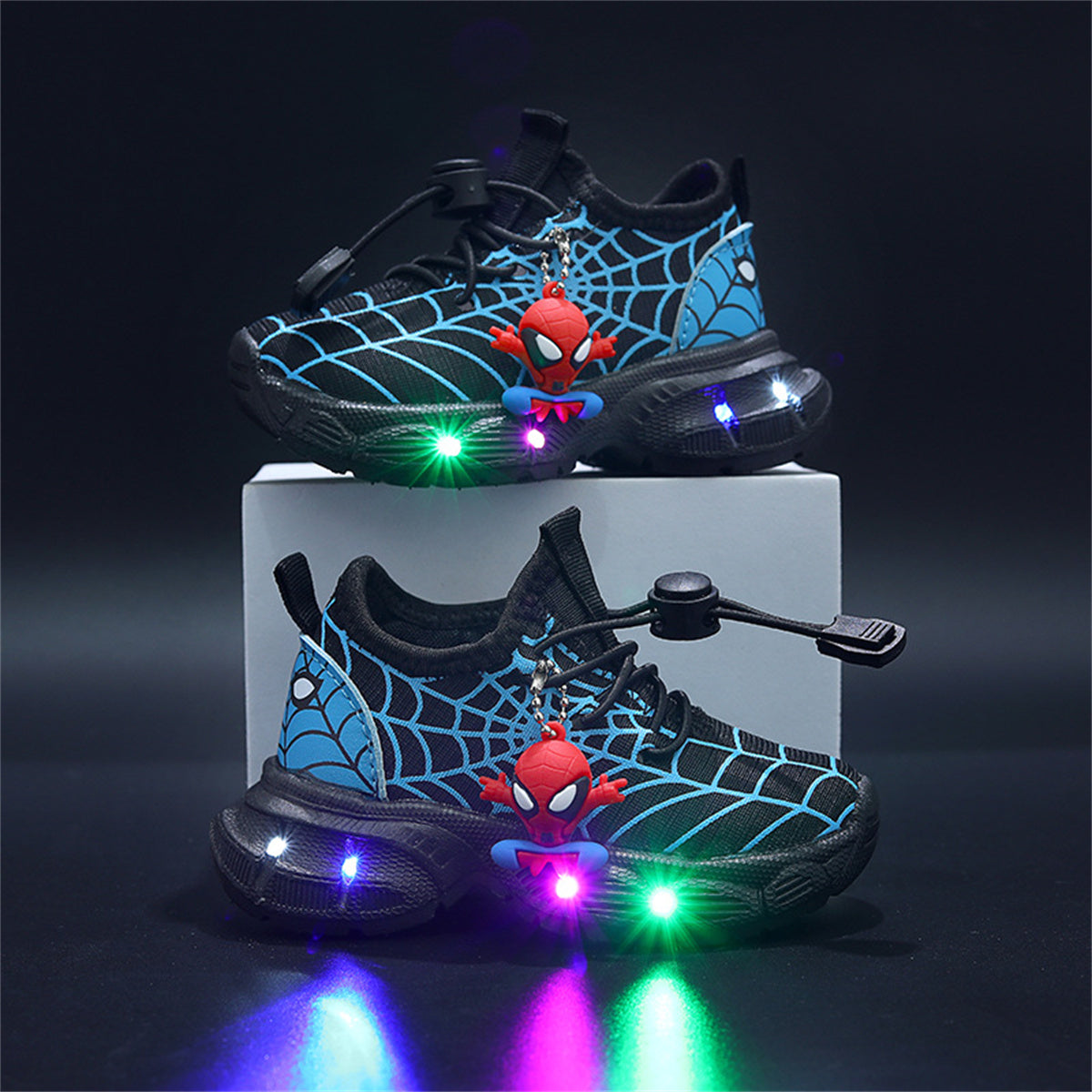 Children's mesh spider web LED light-up sports shoes