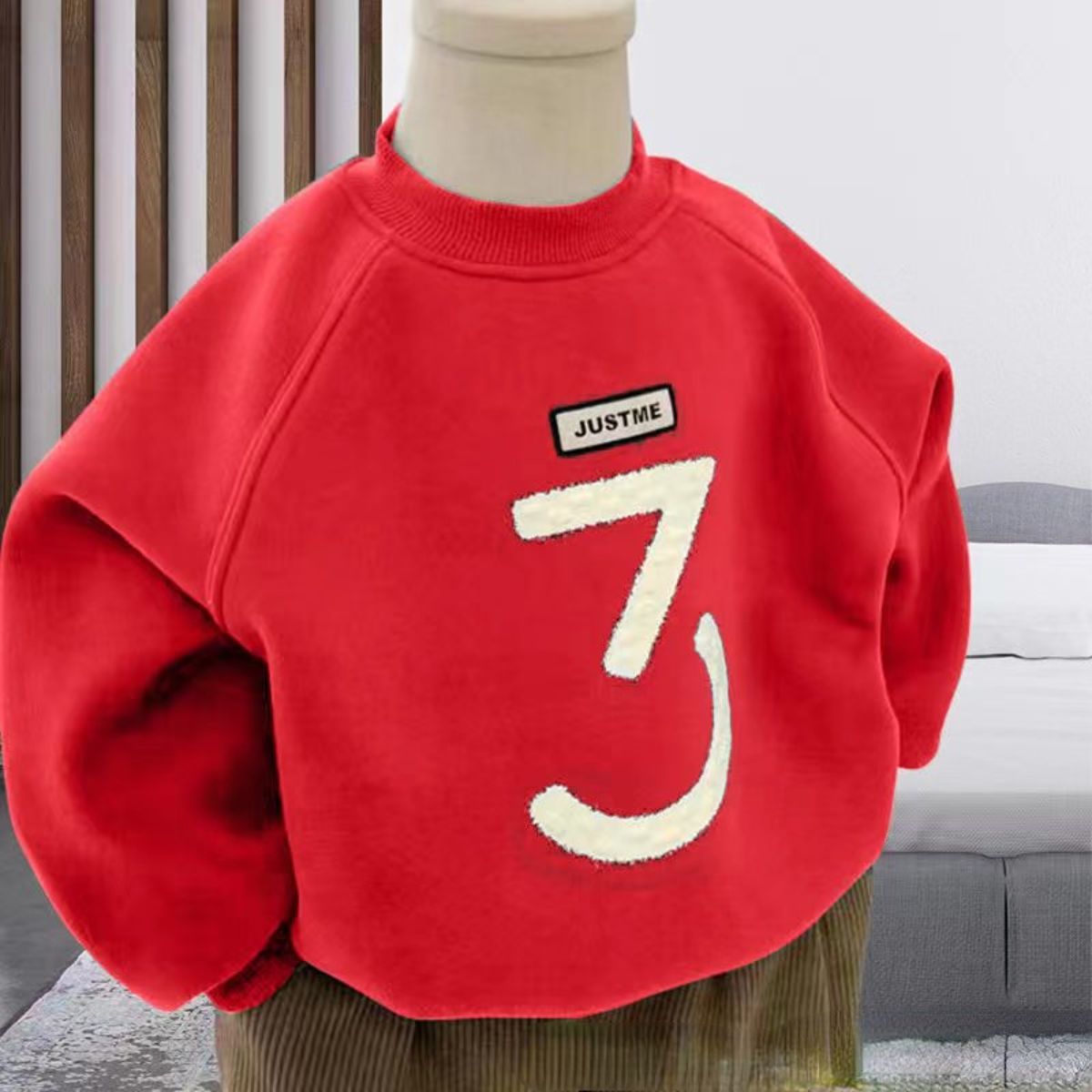 Children&#39;s clothing plus velvet and thickened boys&#39; round neck sweatshirt winter new girls&#39; warm thickened letter contrast color top