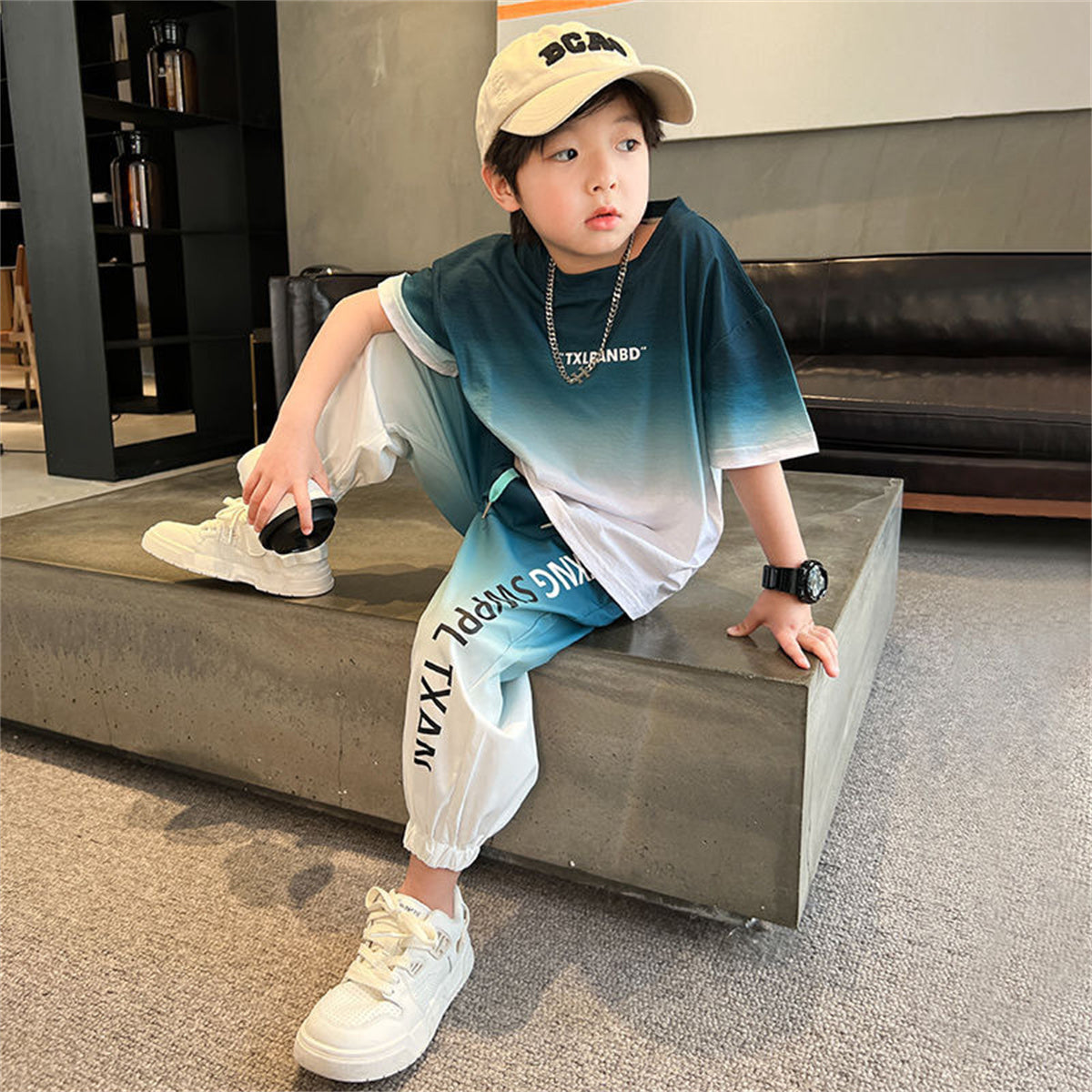 Short-sleeved summer middle and large boy handsome gradient sports suit