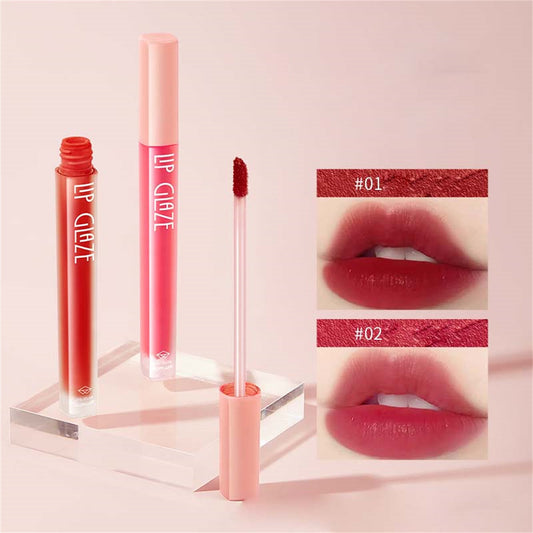 Matte velvet lip glaze with soft mist and watery texture that shows lip color and is not easy to fade