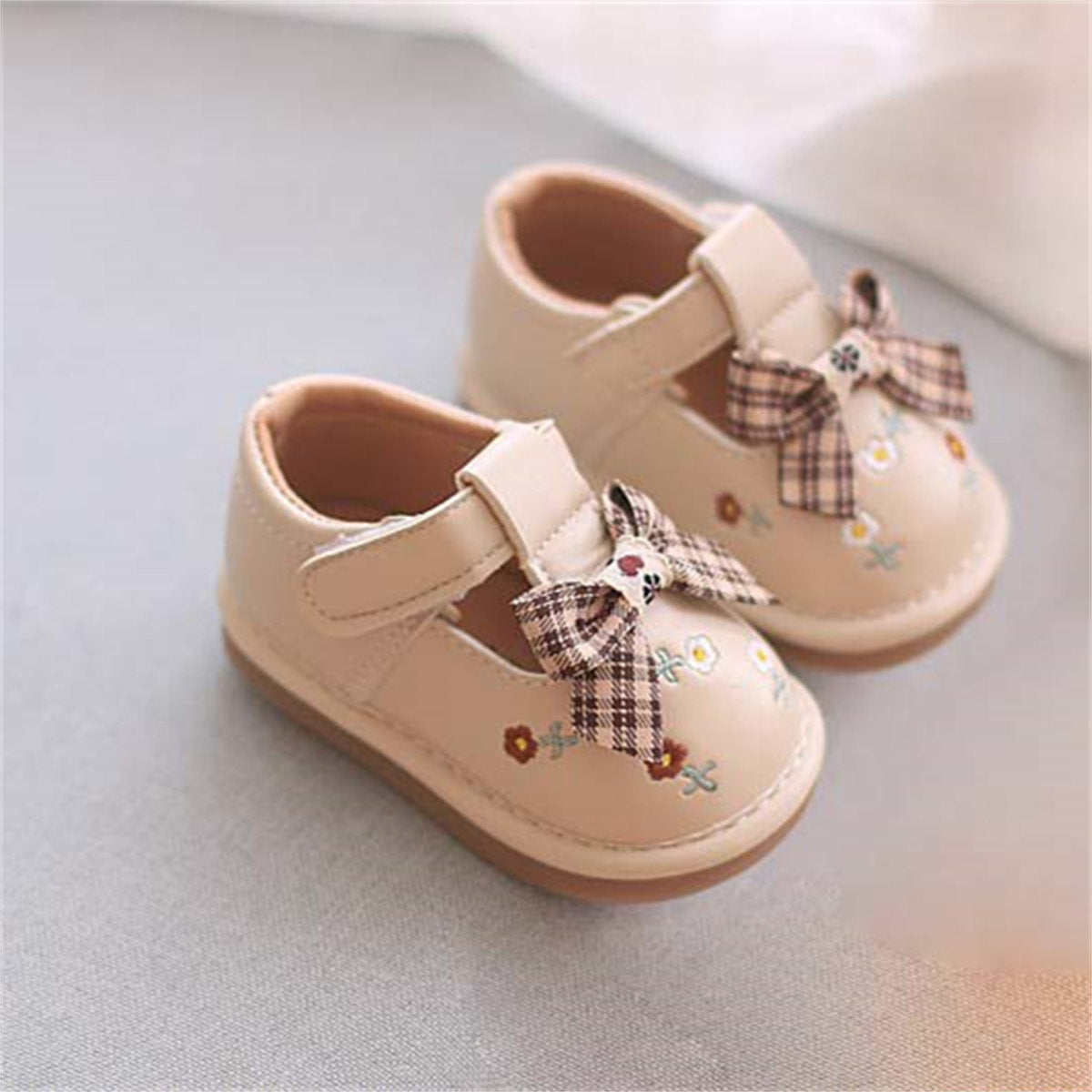 Baby Girls Cute Embroidered Bowknot Soft Sole Velcro Leather Shoes