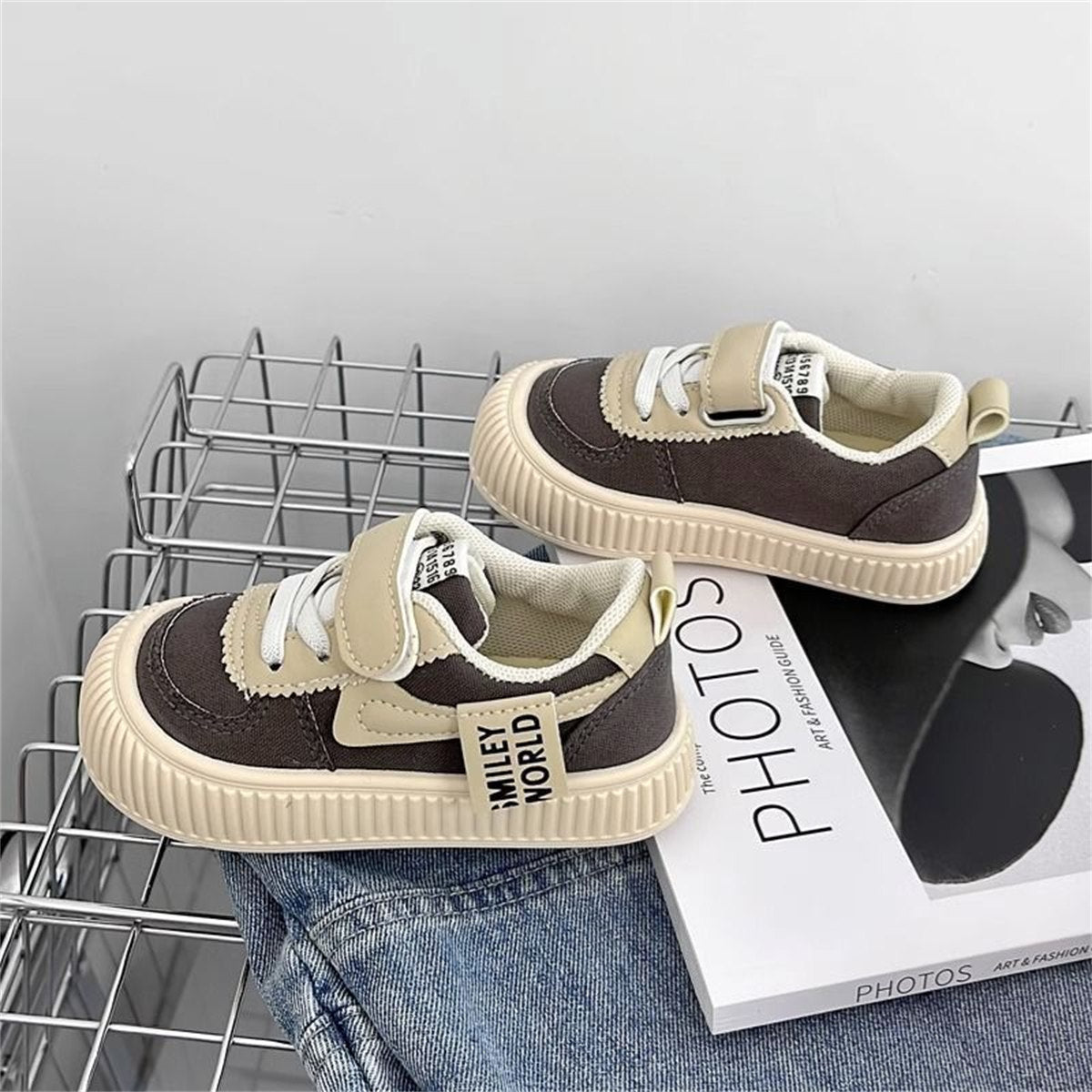 Children's and boys' spring and autumn color matching simple design soft bottom biscuit head low top canvas shoes