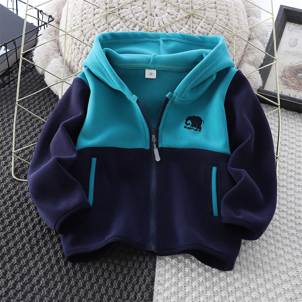 Chinese and American male and female student zip-up shirt