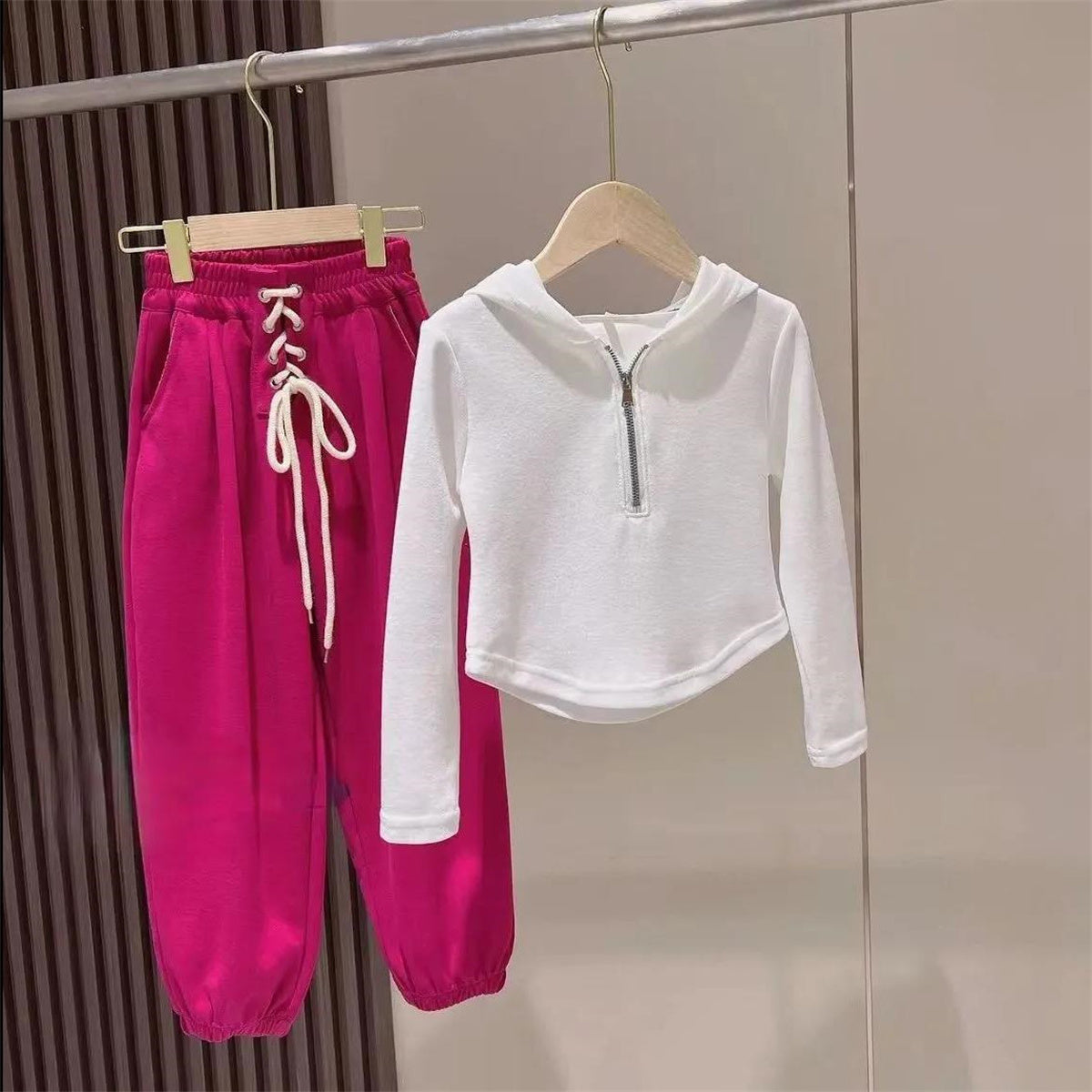 Girls sports zipper sweatshirt trousers autumn clothes net celebrity middle and big children two-piece suit