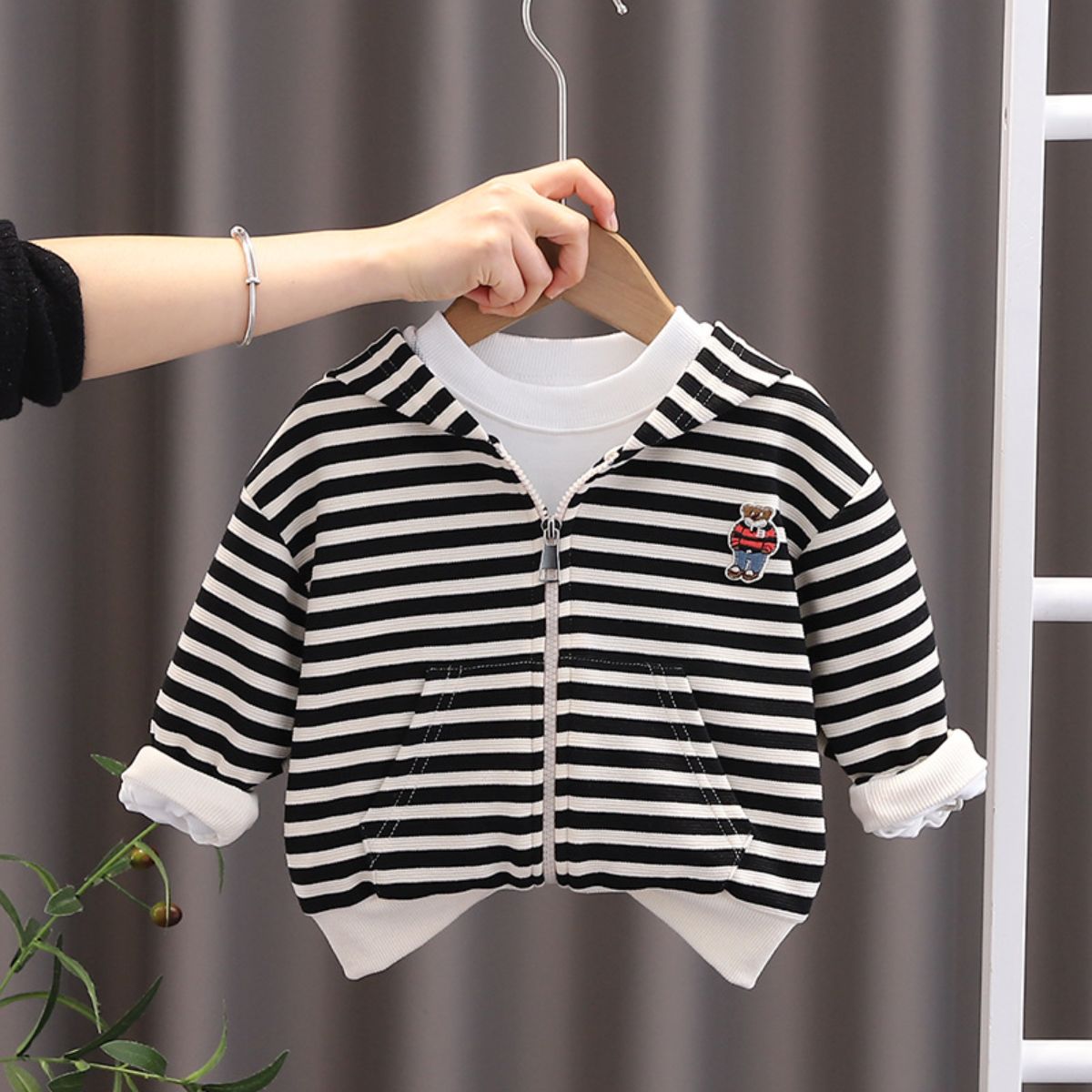 Baby cardigan striped coat boys and girls autumn new jackets small and medium children's versatile tops