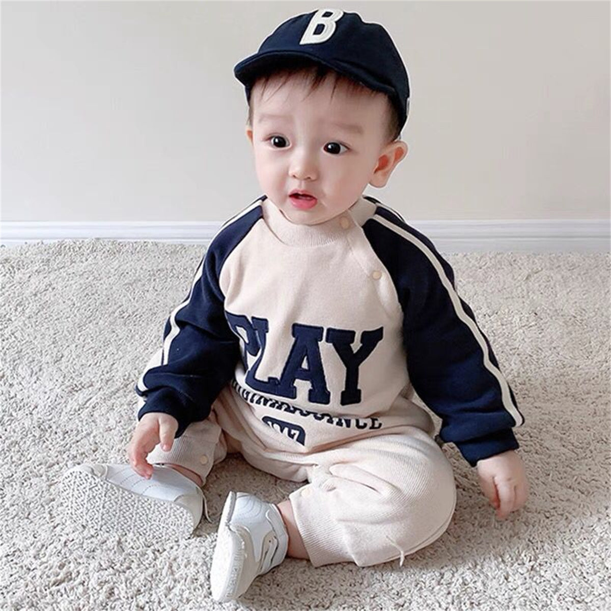 Infant long sleeve onesie casual romper baseball style romper