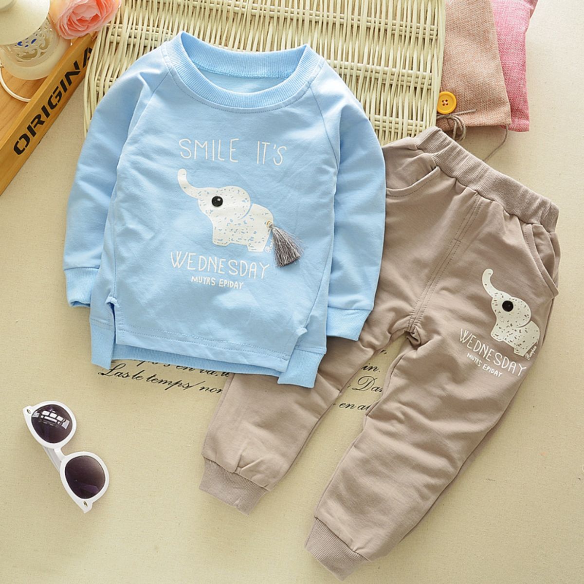 Children's clothing baby autumn long-sleeved suit children's casual boy sweater two-piece suit