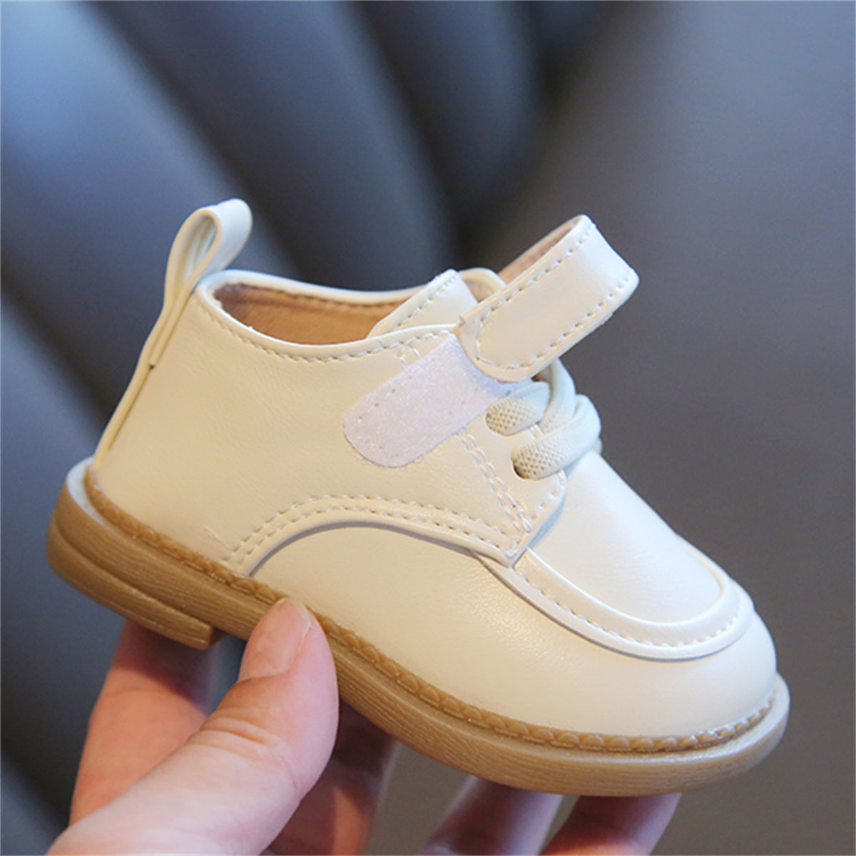 Children's solid color Velcro soft-soled leather shoes