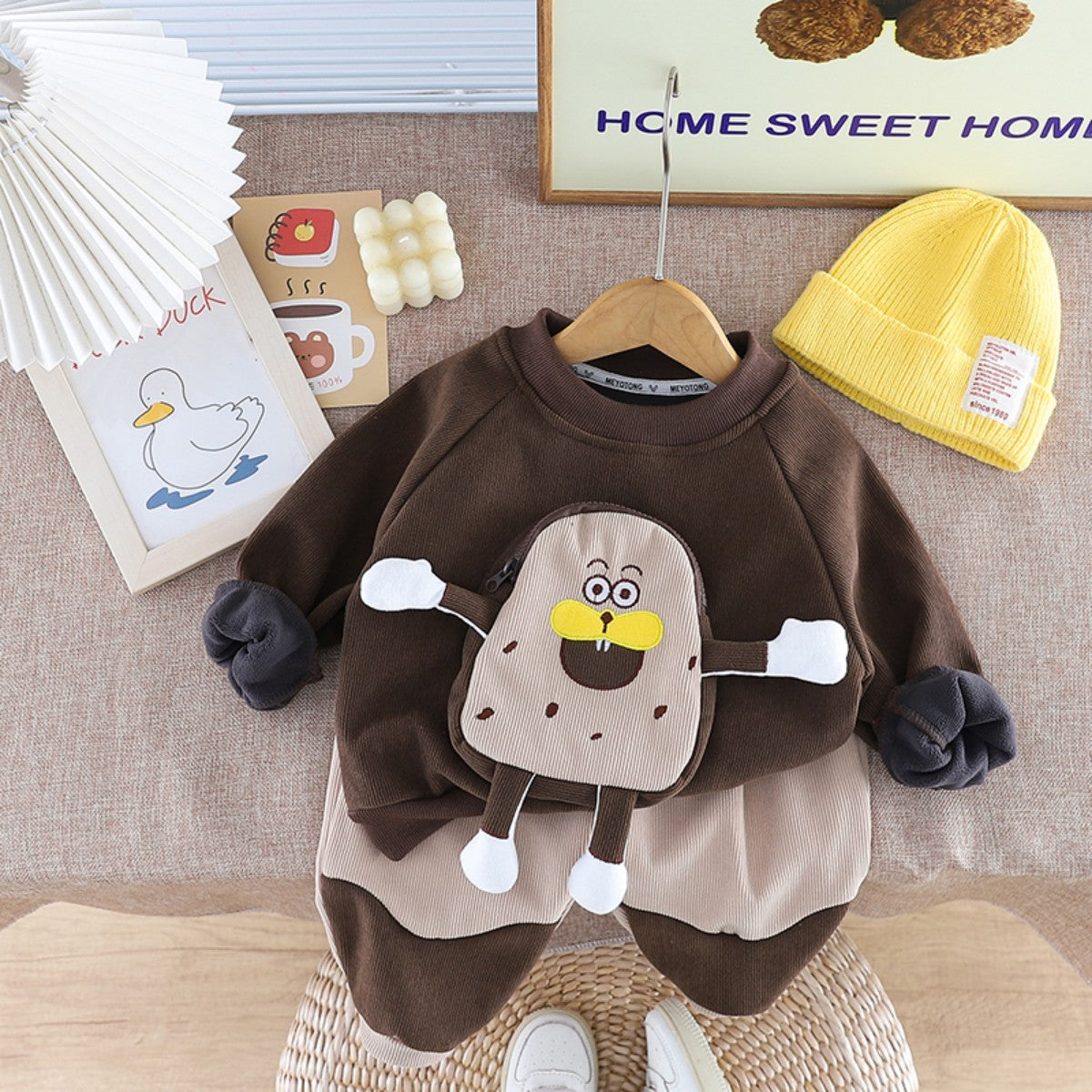 Winter children's plus velvet cute style sweater suit new style fashionable baby winter clothes warm two-piece suit