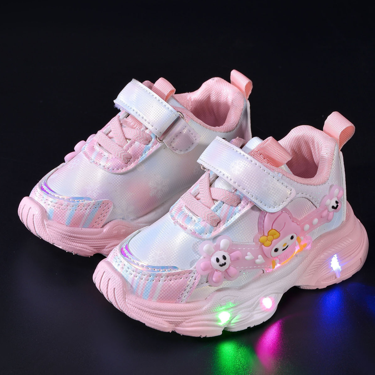 Children's girls' Sanrio cute cartoon style soft sole breathable luminous LED sports shoes