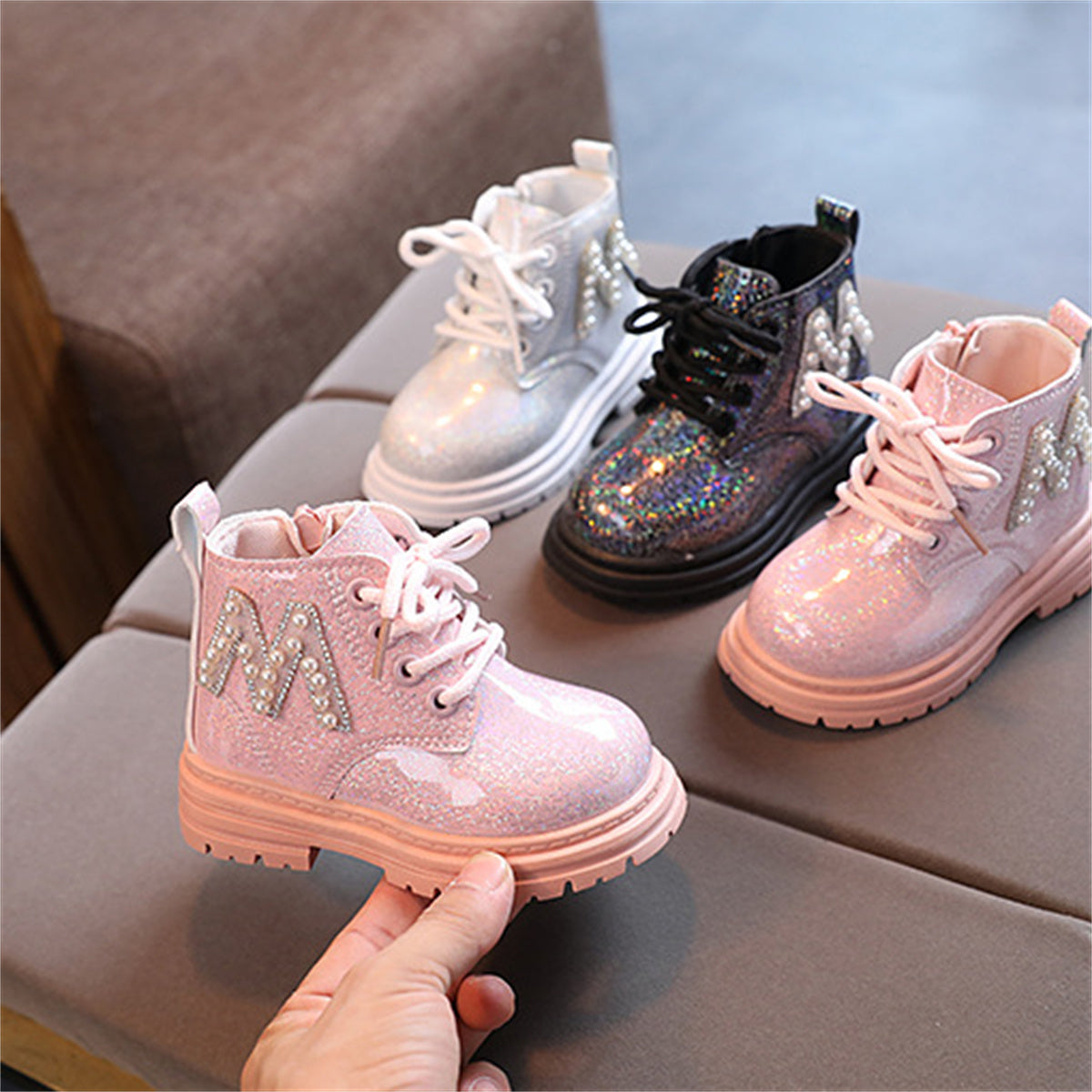 Little girls cool style letter pearl style autumn and winter leisure ladies waterproof Martin boots