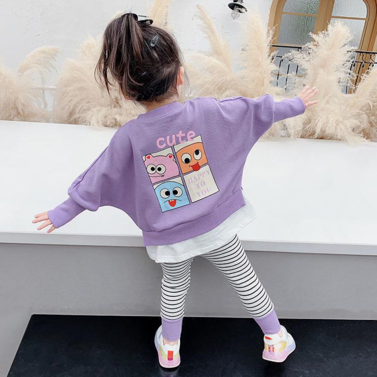 New spring and autumn clothes for baby girls, girls' suits, girls' clothes, fashionable two-piece suits for little girls