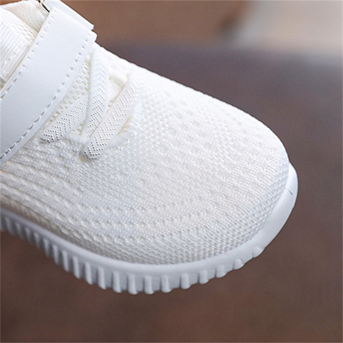 Children's and boys' solid color simple style flying woven sports shoes