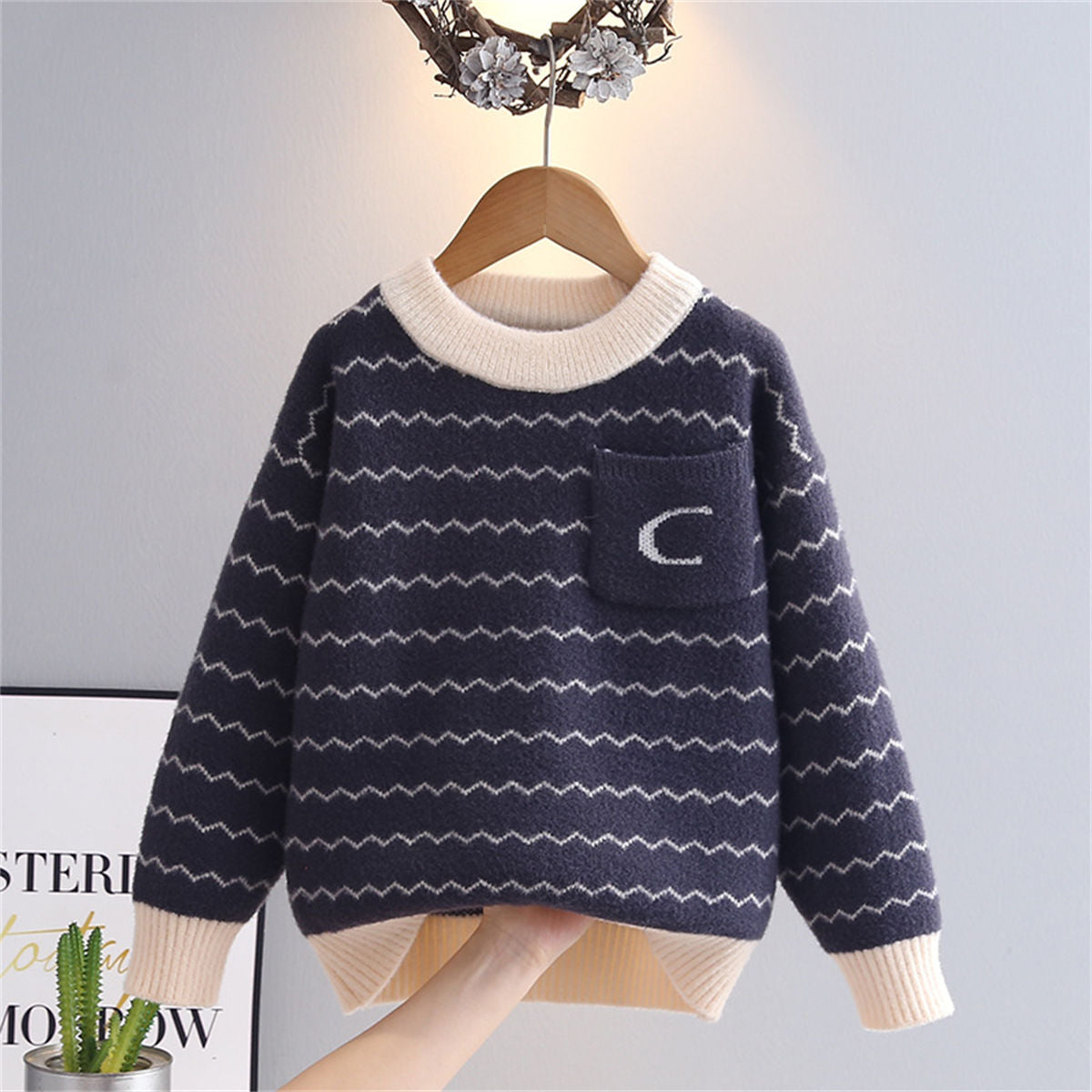 Winter simple horizontal striped pullover sweater for middle and large boys