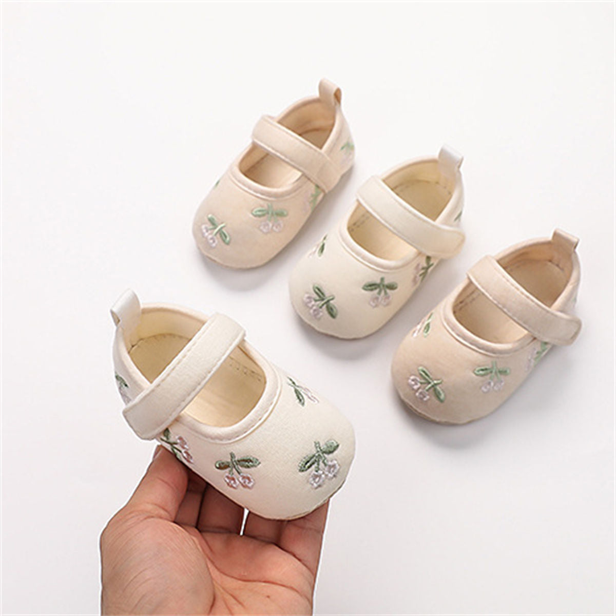 Baby Girls Autumn Embroidered Soft-soled Non-slip Canvas Shoes