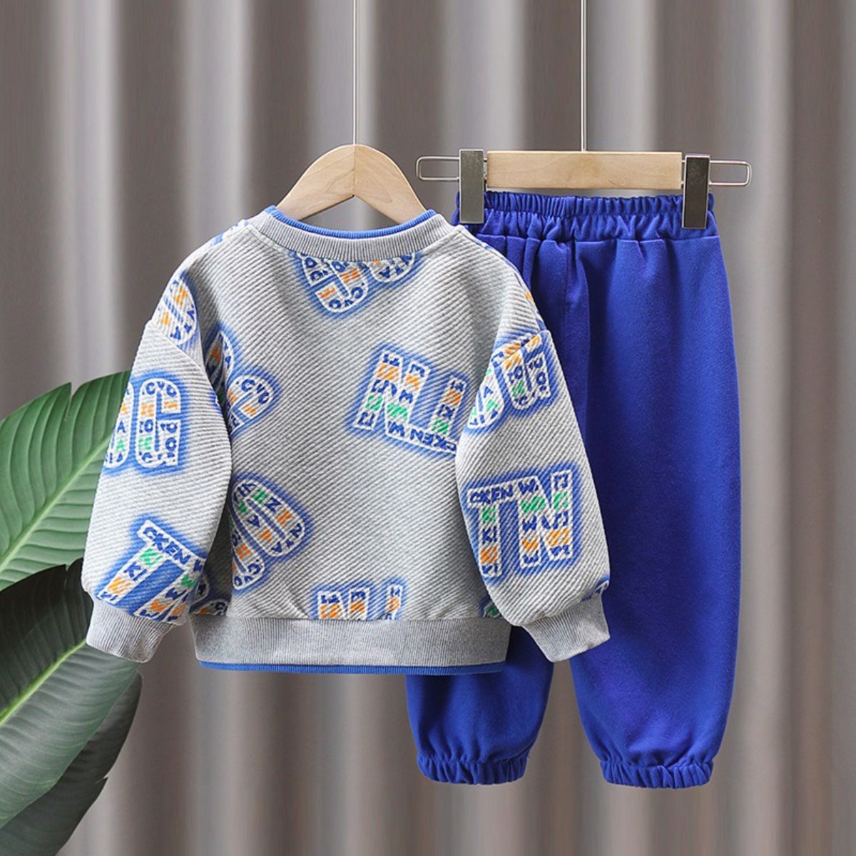 Spring and autumn boys suit autumn clothes middle and large children long-sleeved fake two-piece sweatshirt casual pants sportswear two-piece suit