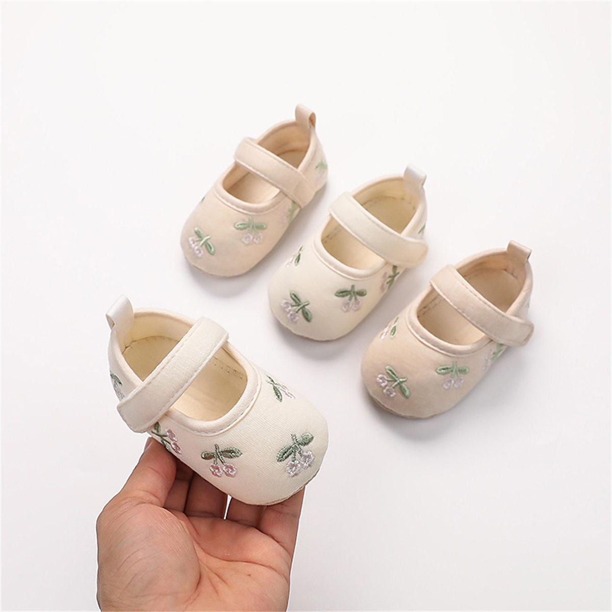 Baby Girls Autumn Embroidered Soft-soled Non-slip Canvas Shoes