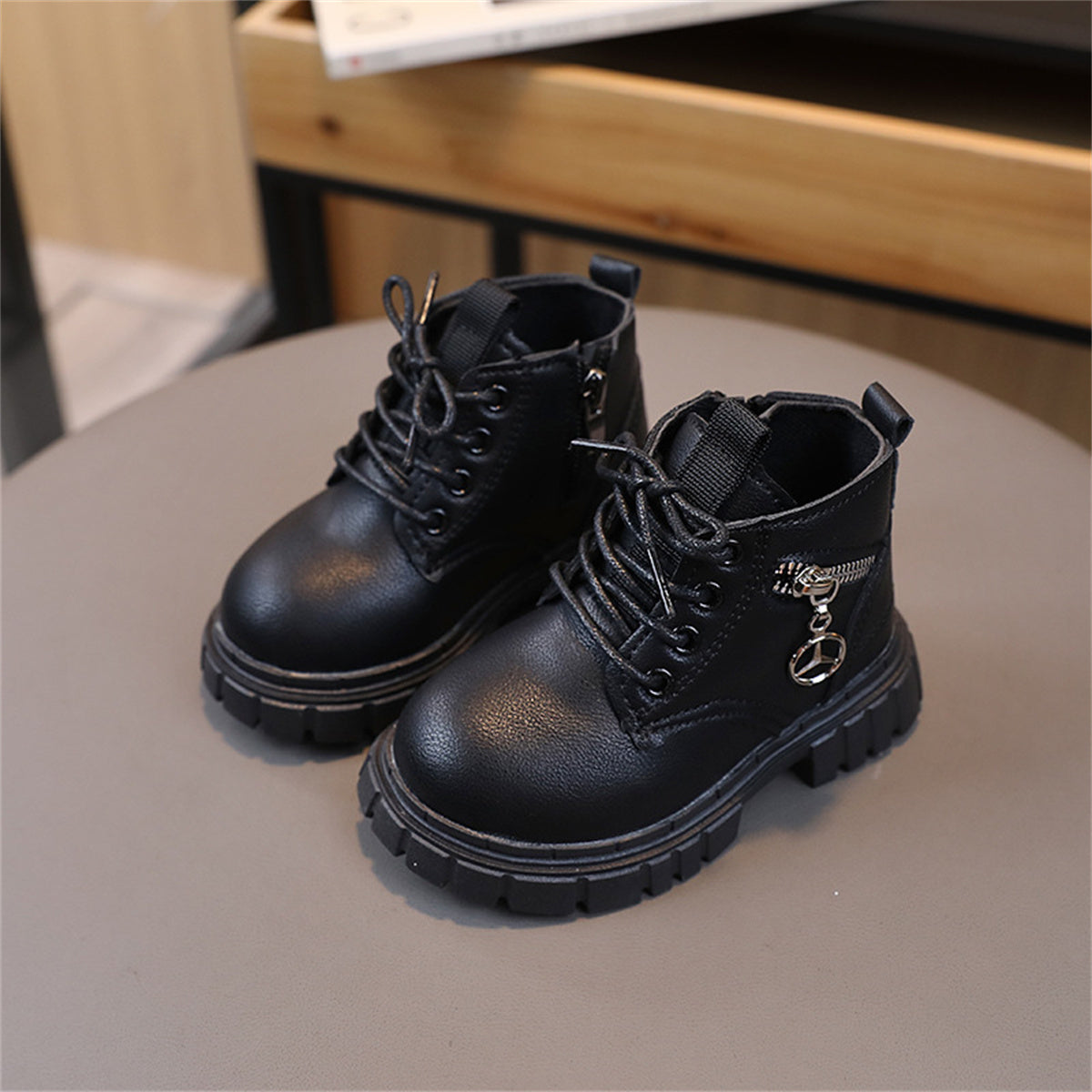 Boys' non-slip and wear-resistant metal lace-up Martin boots