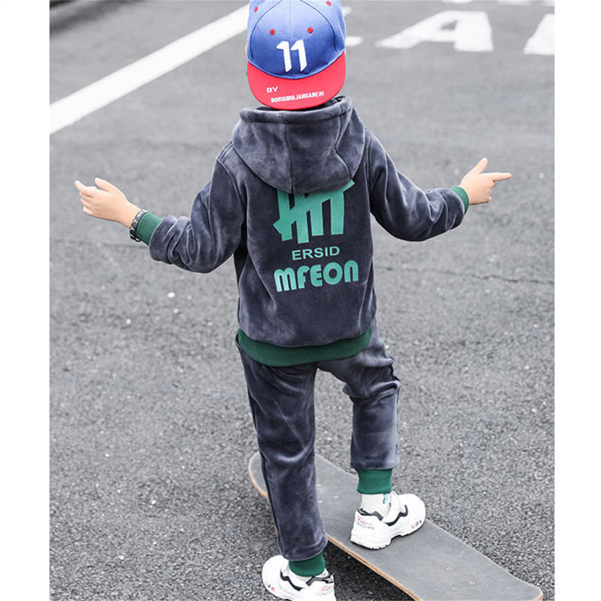 Boys' two-piece double-faced fleece suit with hood and fleece sweater for autumn and winter