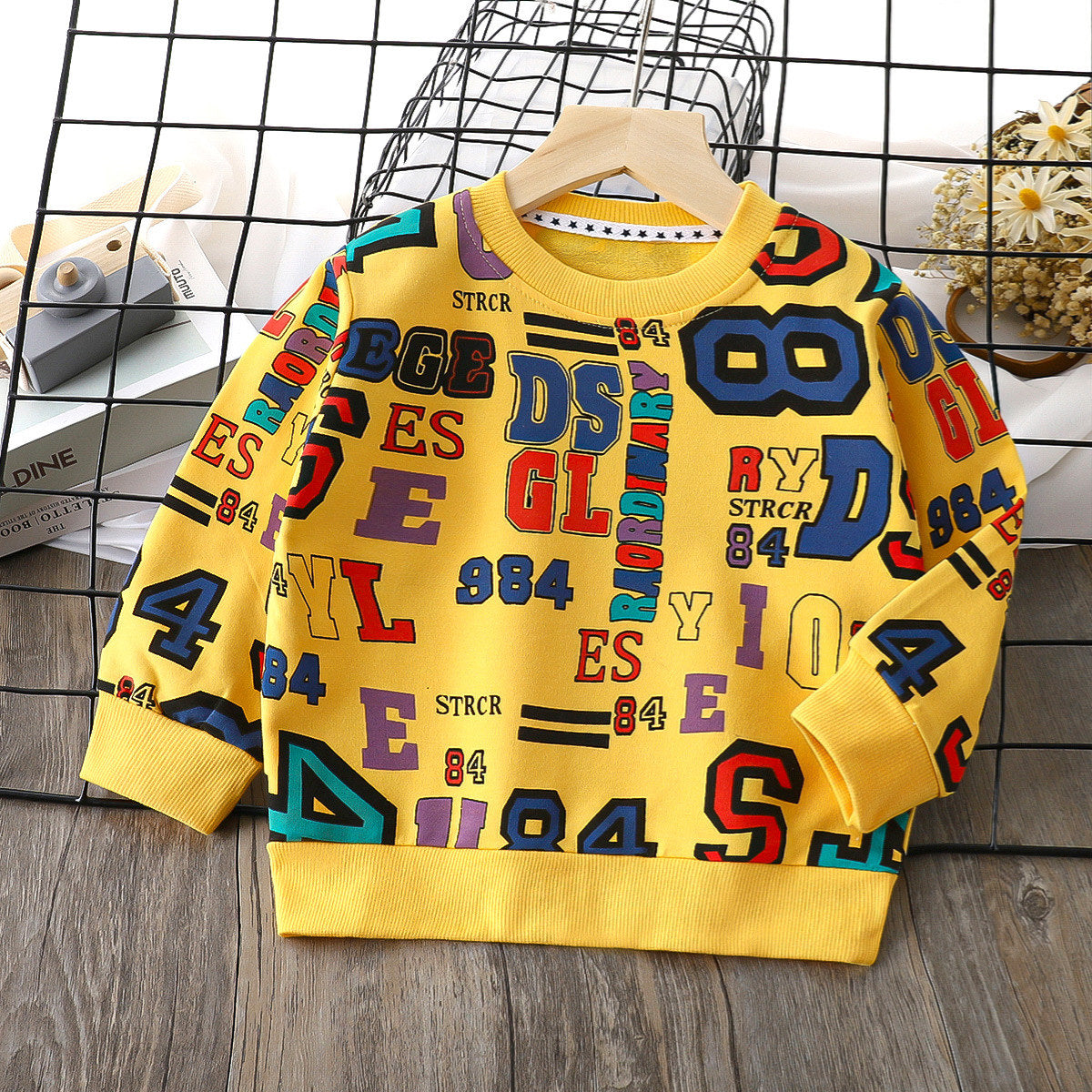 Cartoon pattern fashionable and versatile children's sweatshirt