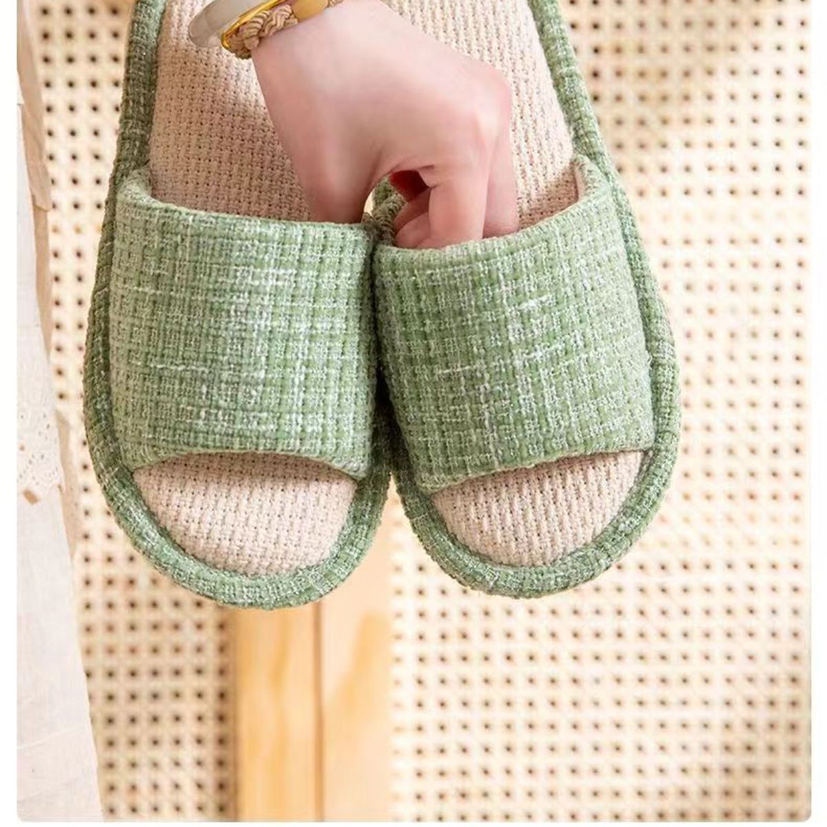 Slippers for women, small fragrance style, home slippers for couples, household, four seasons, guests, leaking toes, silent floor slippers