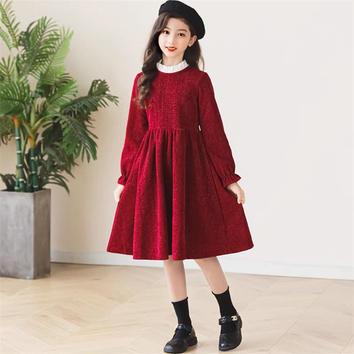 Autumn red temperament style lace long-sleeved dress for middle and large girls