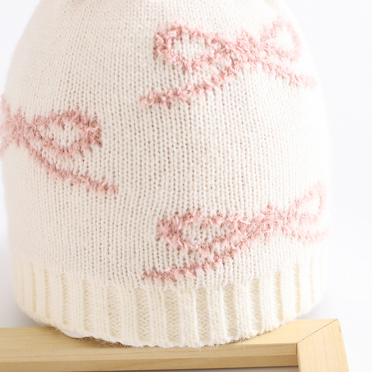 Children's woolen hat and neck set