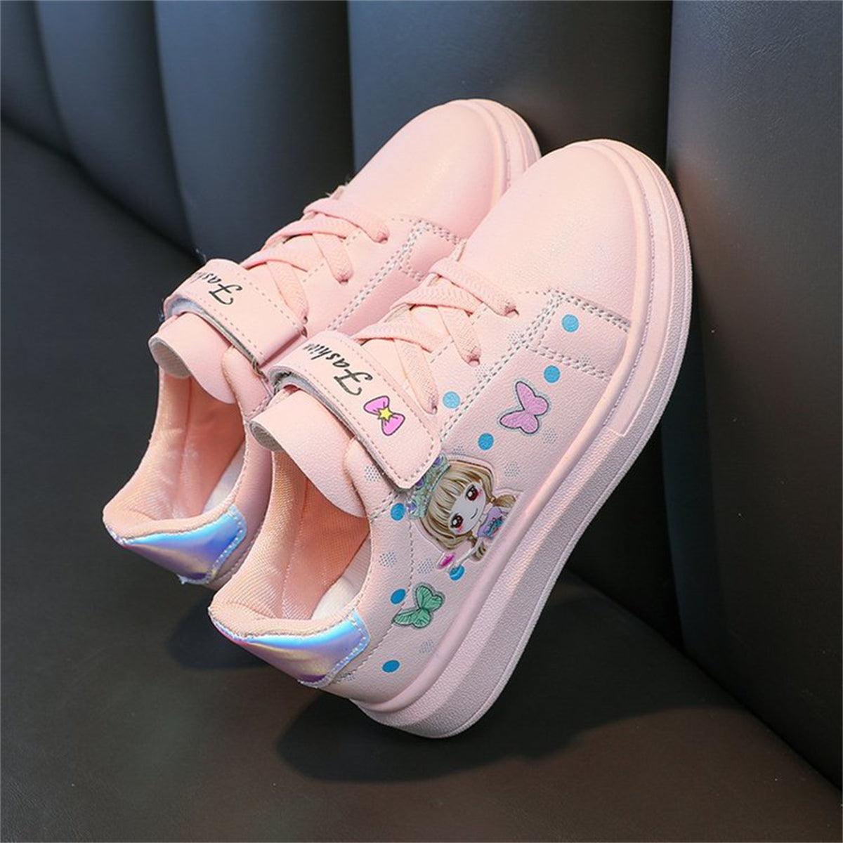 Cute cartoon pattern shiny low-top sneakers for baby girls