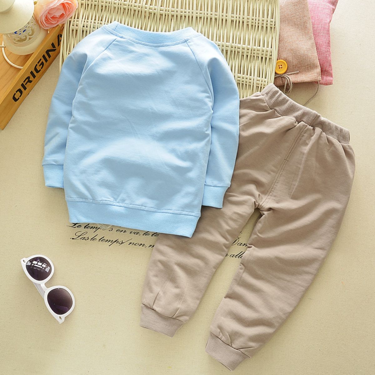 Children's clothing baby autumn long-sleeved suit children's casual boy sweater two-piece suit