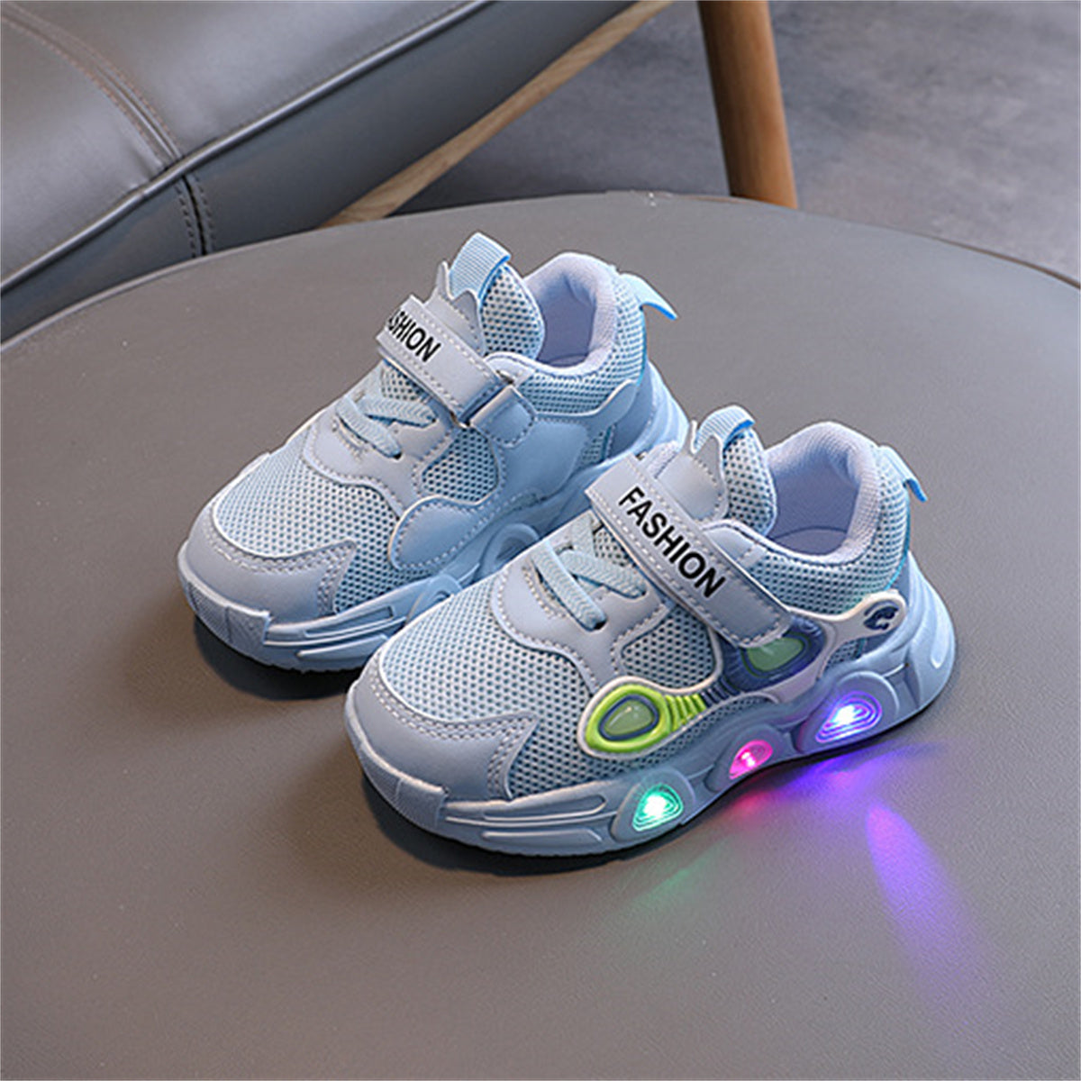 Children's mesh breathable soft bottom non-slip luminous sports running shoes casual toddler shoes