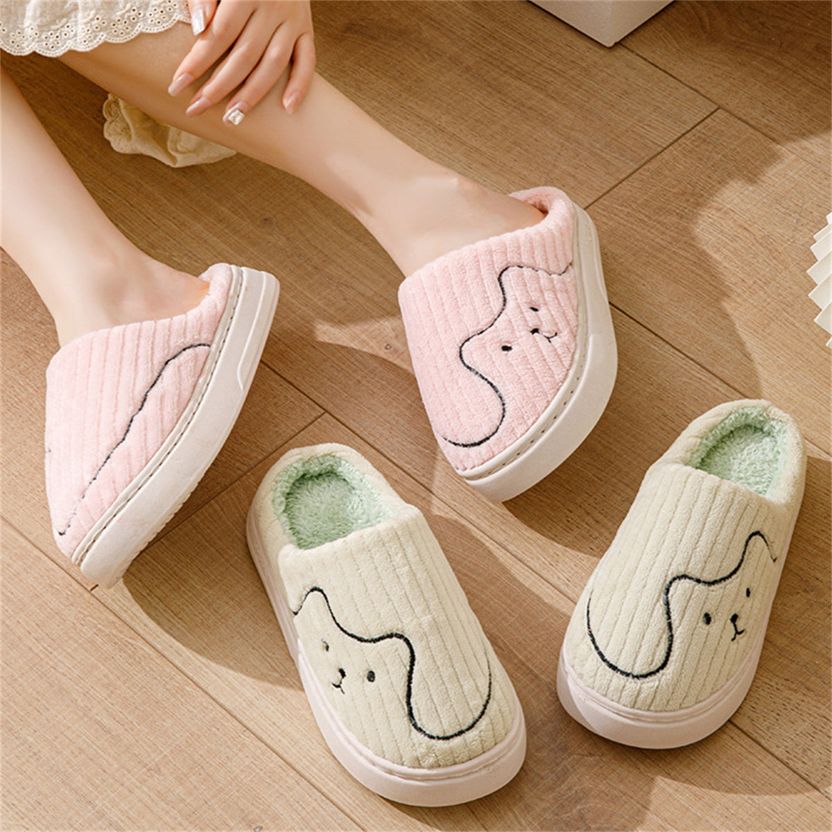 Slippers cartoon cute cotton sole autumn and winter indoor home warm and comfortable slippers