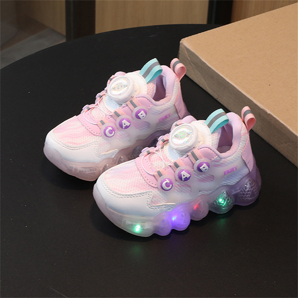 Children's and boys' light-up rotating button breathable running shoes