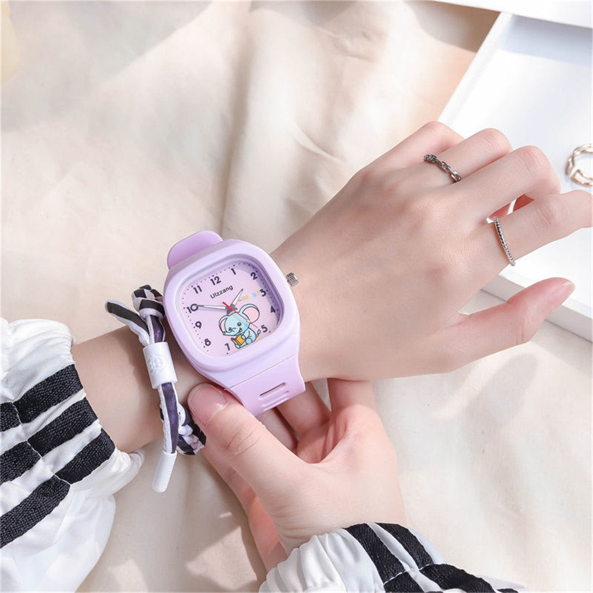 Children's boys and girls cute Dumbo student time silicone casual electronic watch