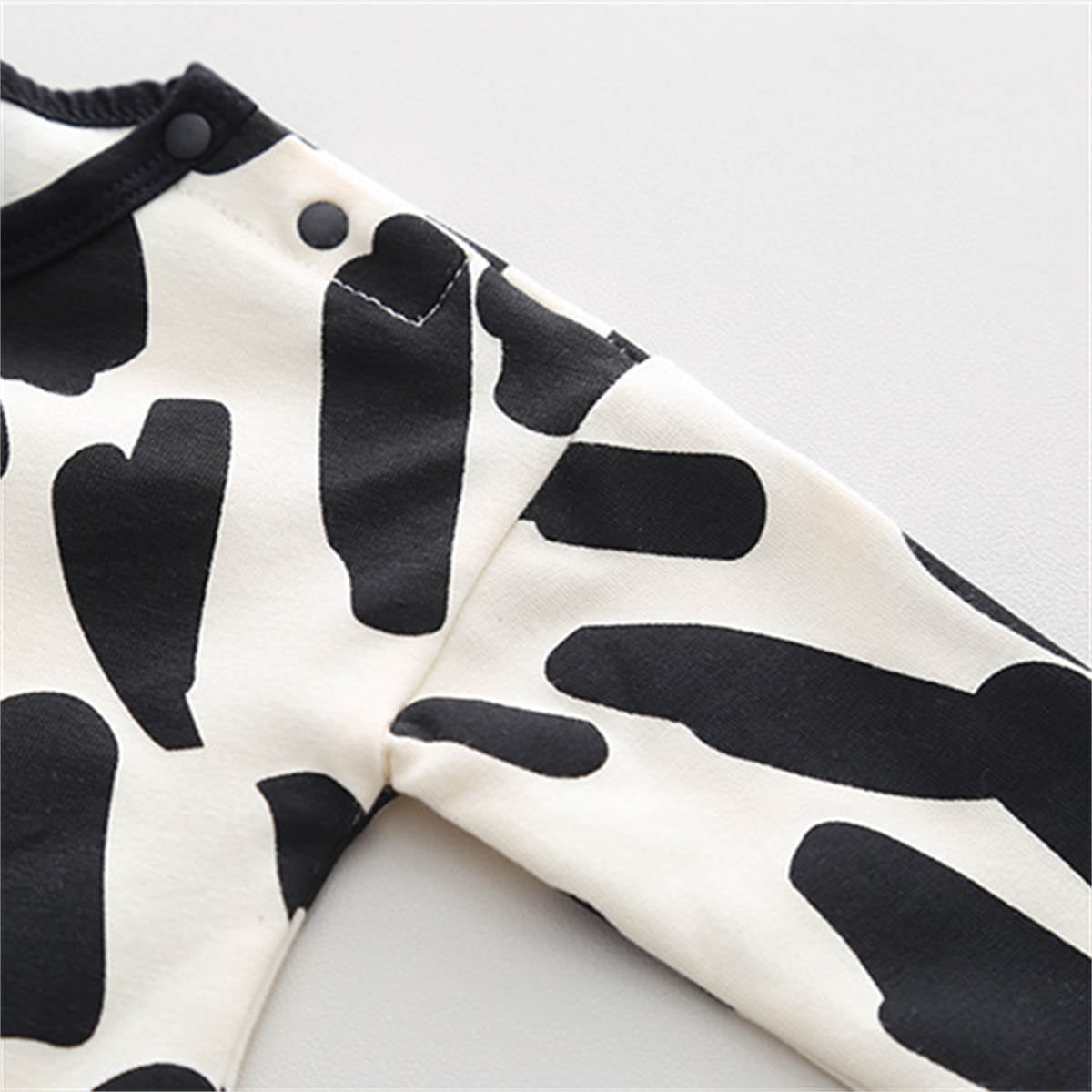 Baby pure cotton cow print + hat baby crawling clothes