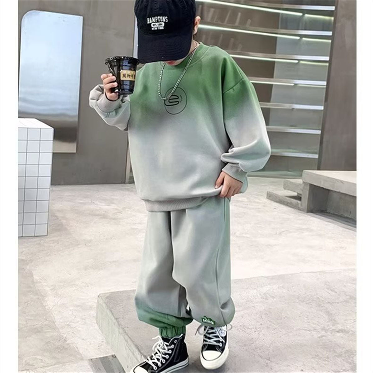 Autumn gradient temperament sports style sweater suit for middle and large boys