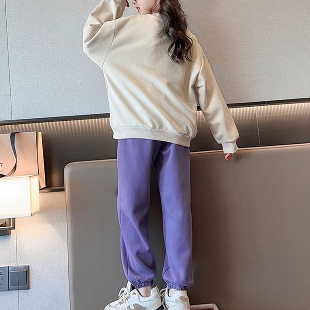 Girls casual sports suit autumn clothes for middle and large children children's fashionable spring and autumn sweater two-piece suit