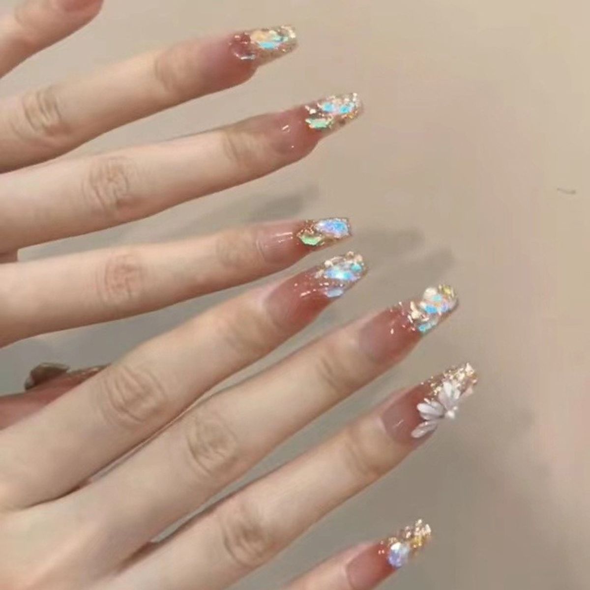 Manicure wear medium and long false nail stickers