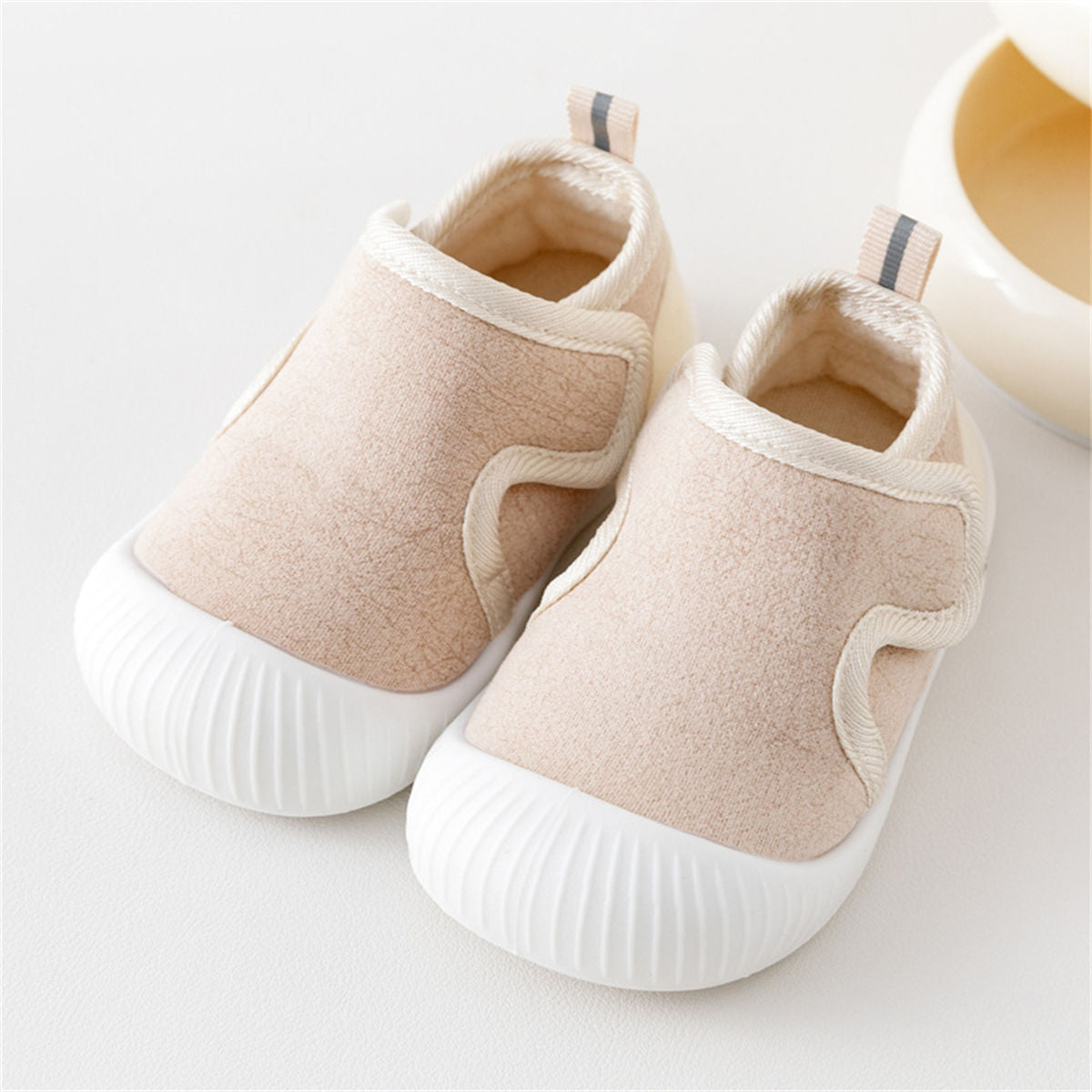 Winter solid color cotton-padded shoes for infants and children