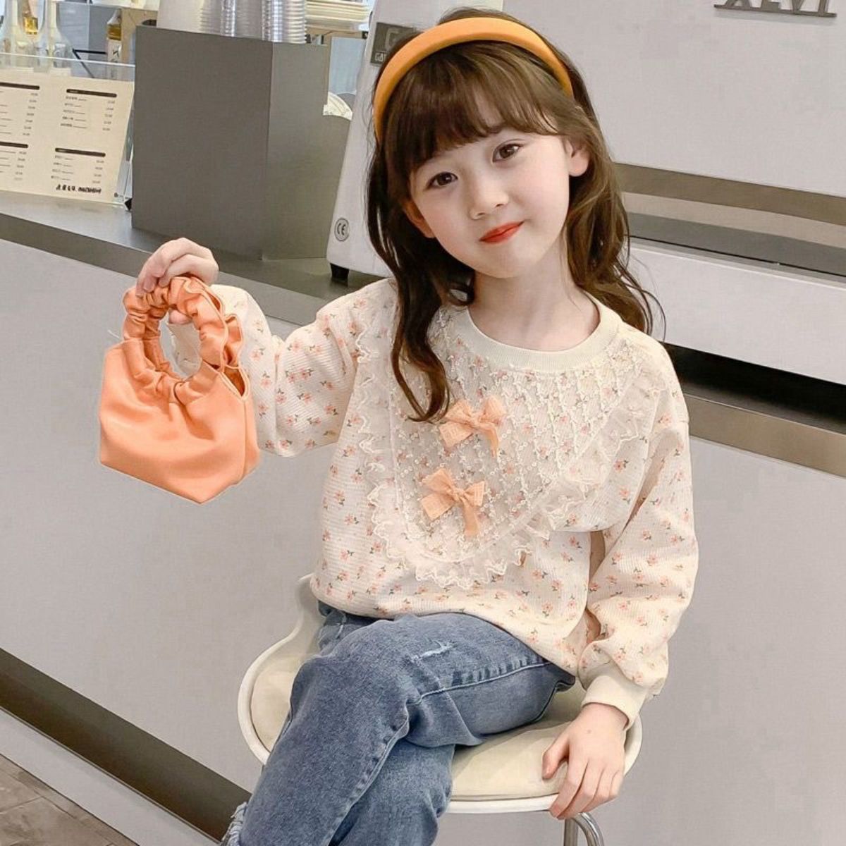 Girls autumn sweatshirt new children's stylish girl autumn long-sleeved floral bow lace top