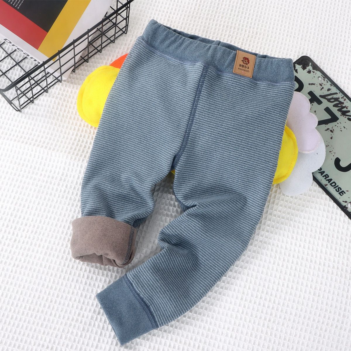 Children's leggings for boys and girls in winter thickened German velvet double-layer autumn trousers for middle and large children in autumn and winter warm pants