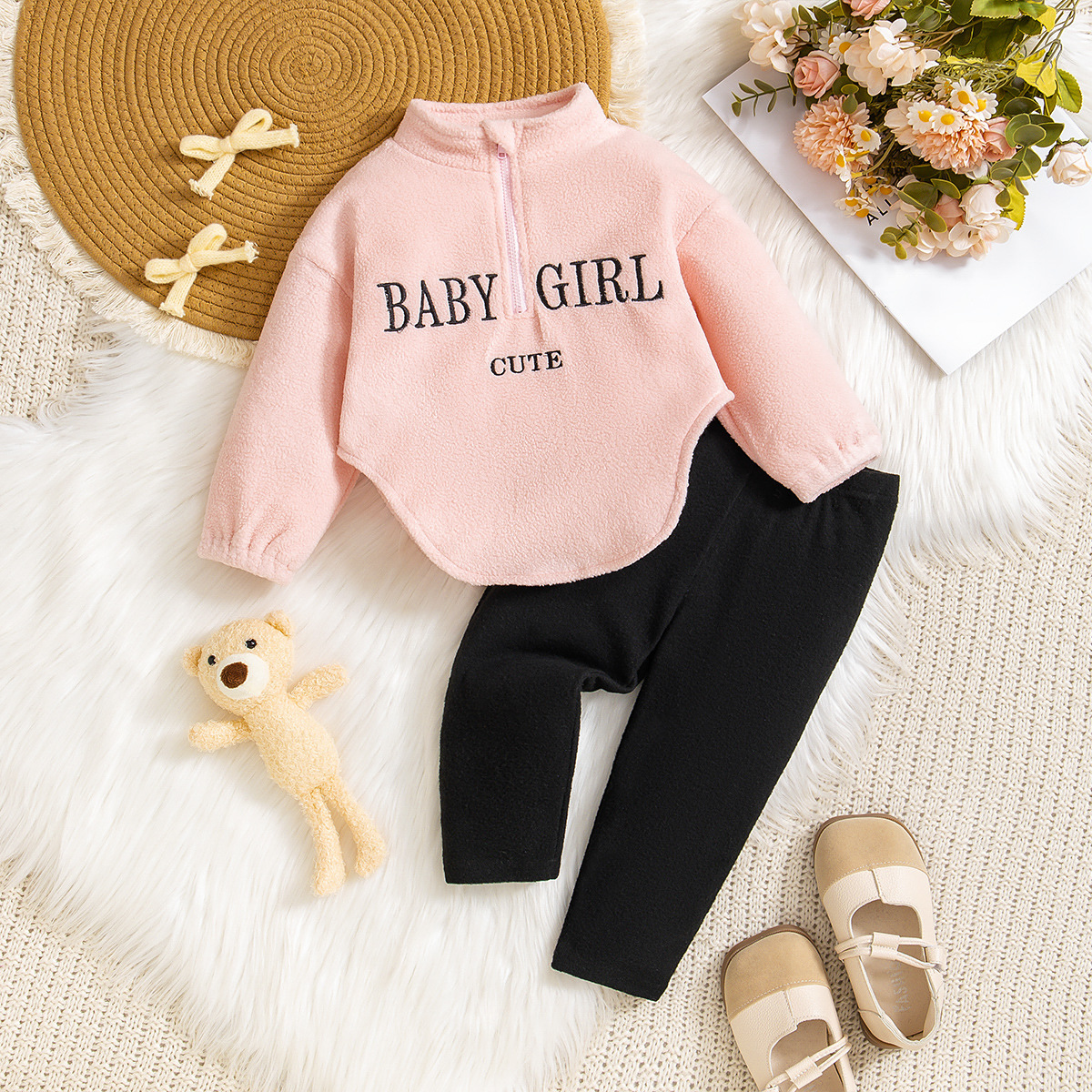 Autumn and winter baby girl's sweatshirt suit