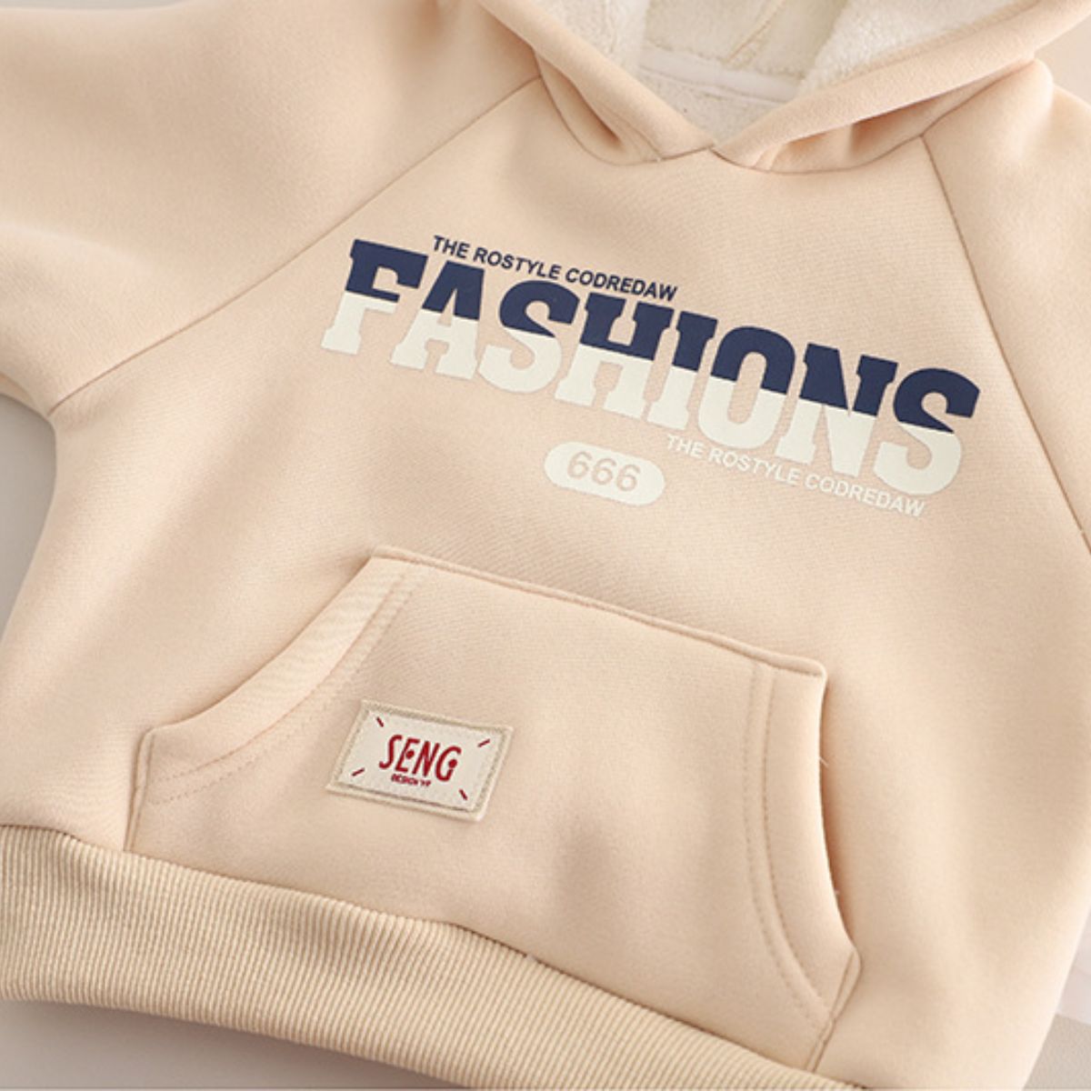 Boys&#39; fleece sweatshirt