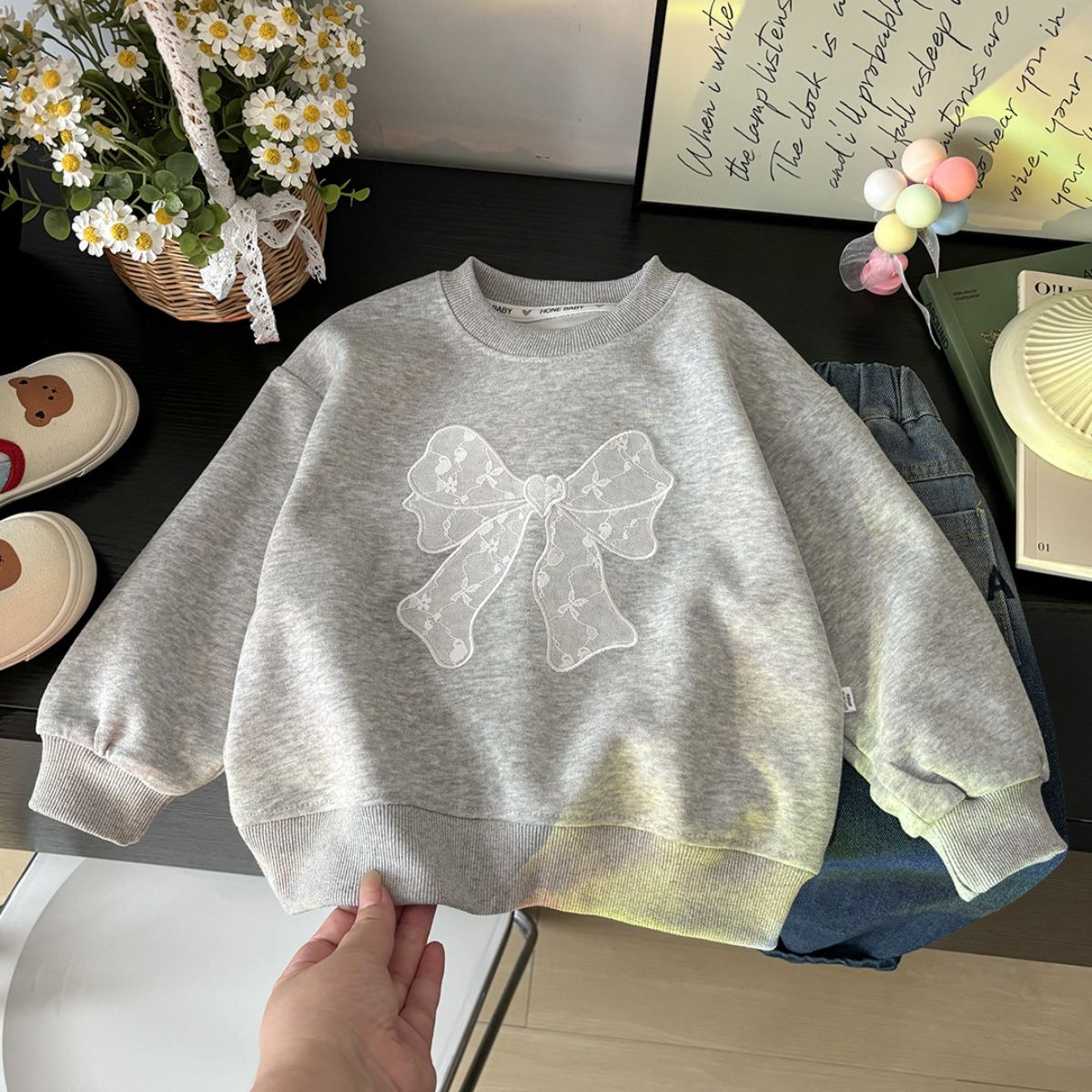 Spring and Autumn Girls Sweatshirt Bowknot Round Neck Loose and Comfortable New Children's Bottoming Shirt Top Children's Clothing