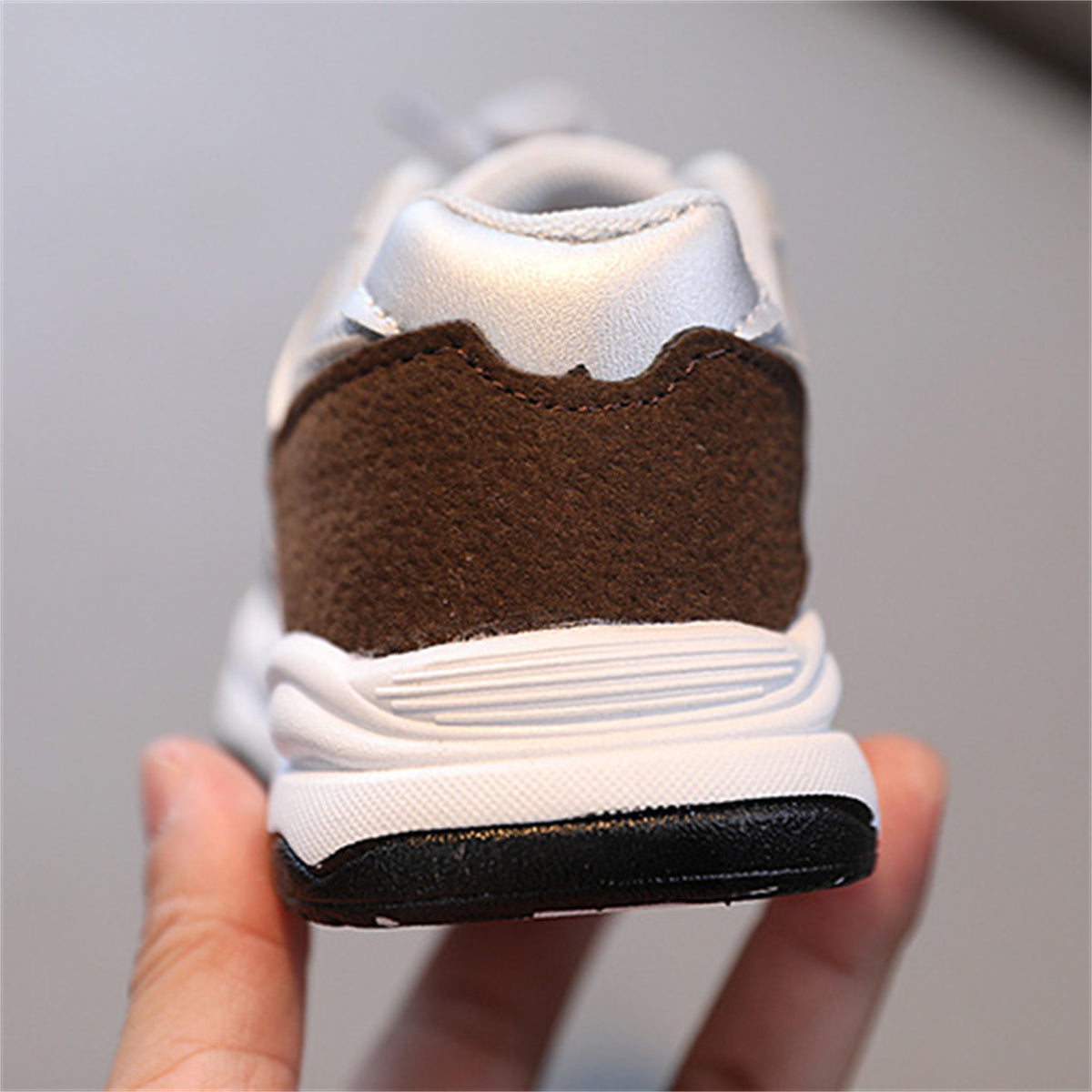 Children's and boys' spring and autumn tower buckle color matching simple line support soft sole sports shoes